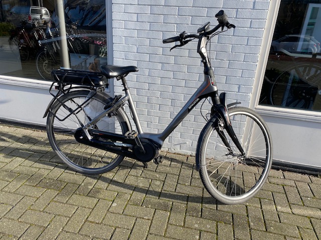 Sparta M8b Active Plus D48 N8 Elektrische Stadsfietsen silver/black