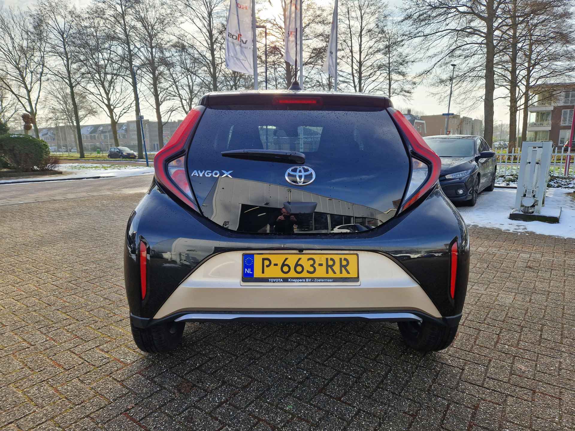 Toyota Aygo X 1.0 Envy Navigatie, JBL, Parkeersensoren V+A , All-in Rijklaarprijs - 18/23
