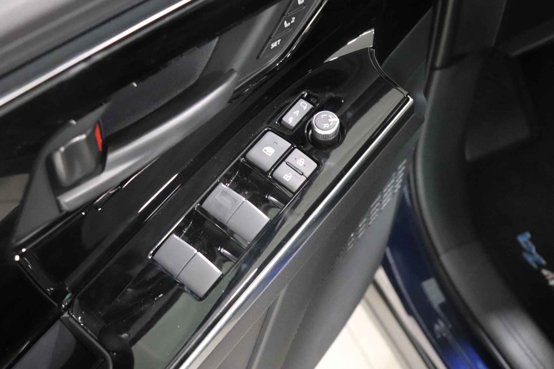 Toyota bZ4X Premium 71 kWh, Demo voordeel, Luxe, Sensoren, Stuur, Stoel en Voorruit verwarming, Draadloos Apple Carplay/Android Auto! - 37/40