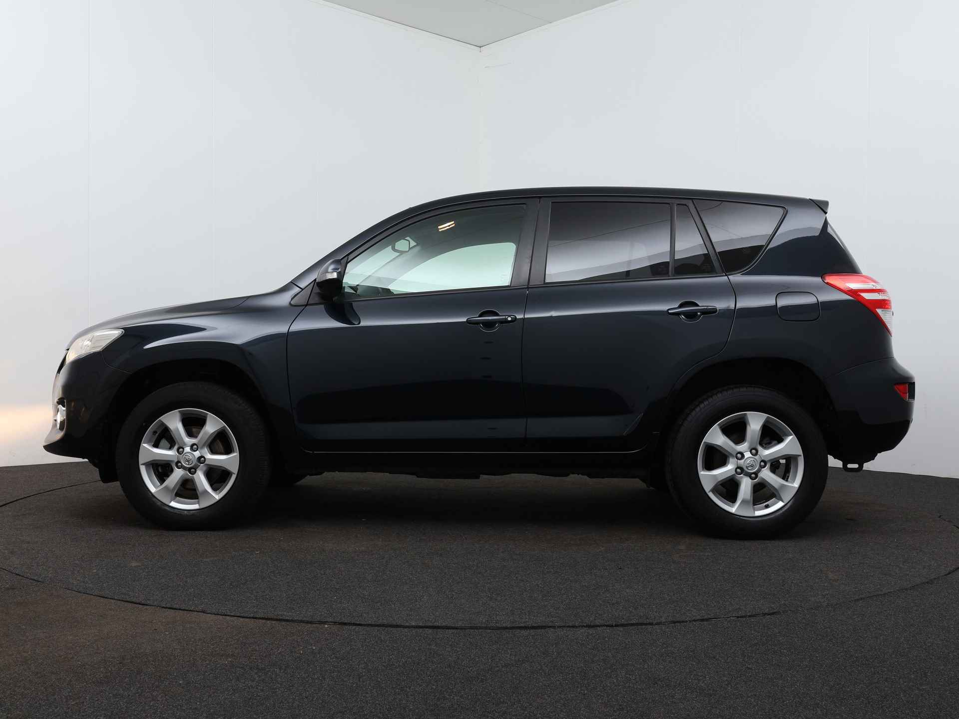 Toyota RAV4 2.0 VVTi Dynamic 2WD Limited | Airco Aut. | Trekhaak | Cruise Control | Parkeersensoren | LM velgen | - 4/43