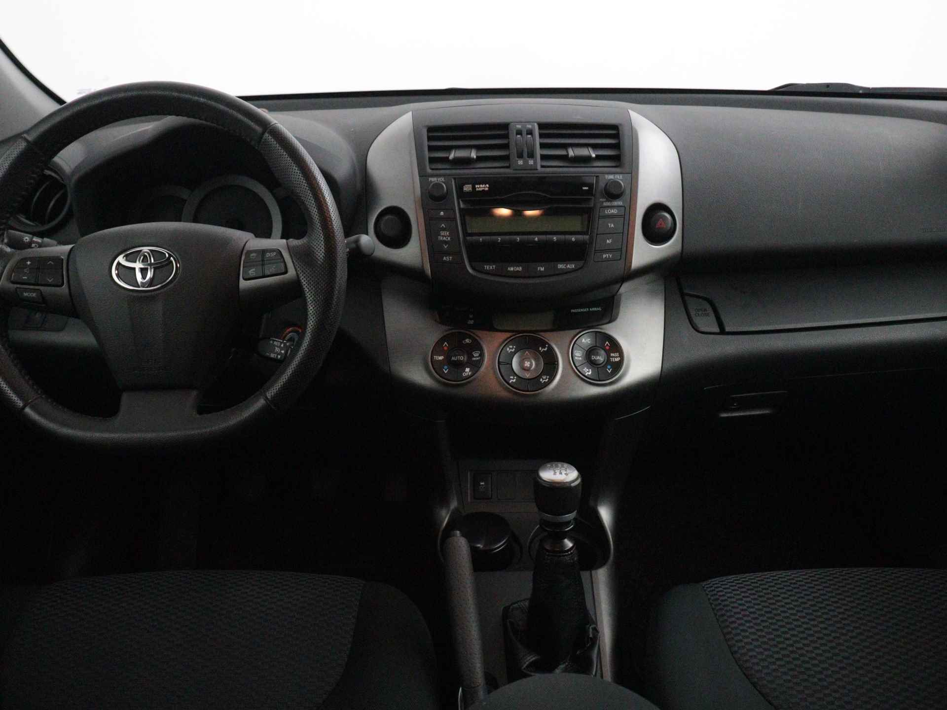 Toyota RAV4 2.0 VVTi Dynamic 2WD Limited | Airco Aut. | Trekhaak | Cruise Control | Parkeersensoren | LM velgen | - 6/43