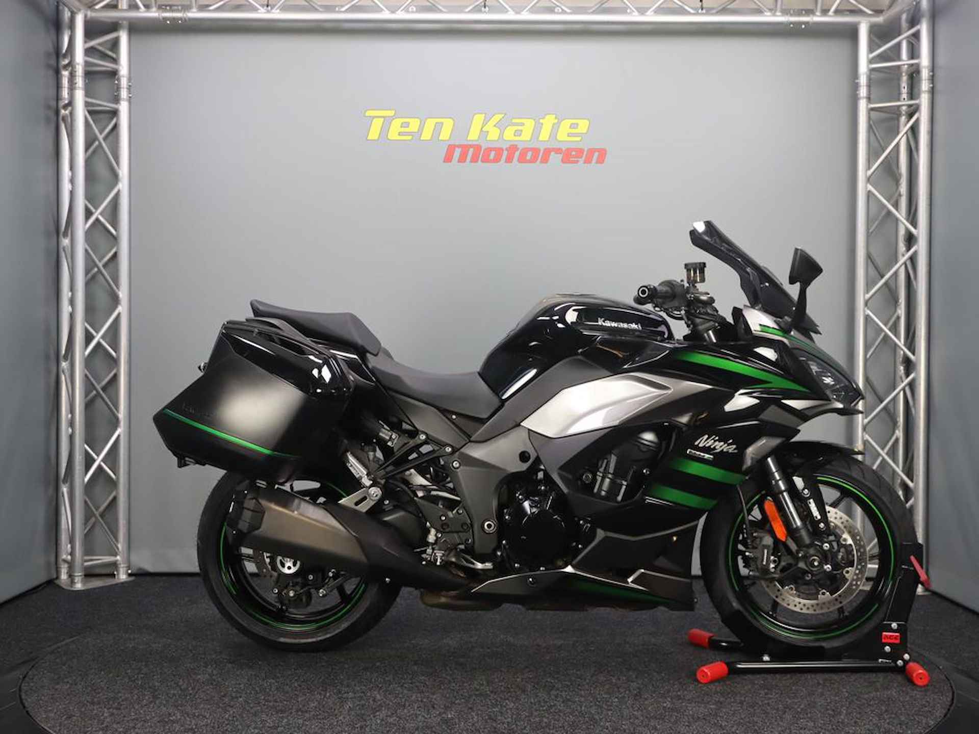 Kawasaki Z 1000 SX Tourer - 1/12