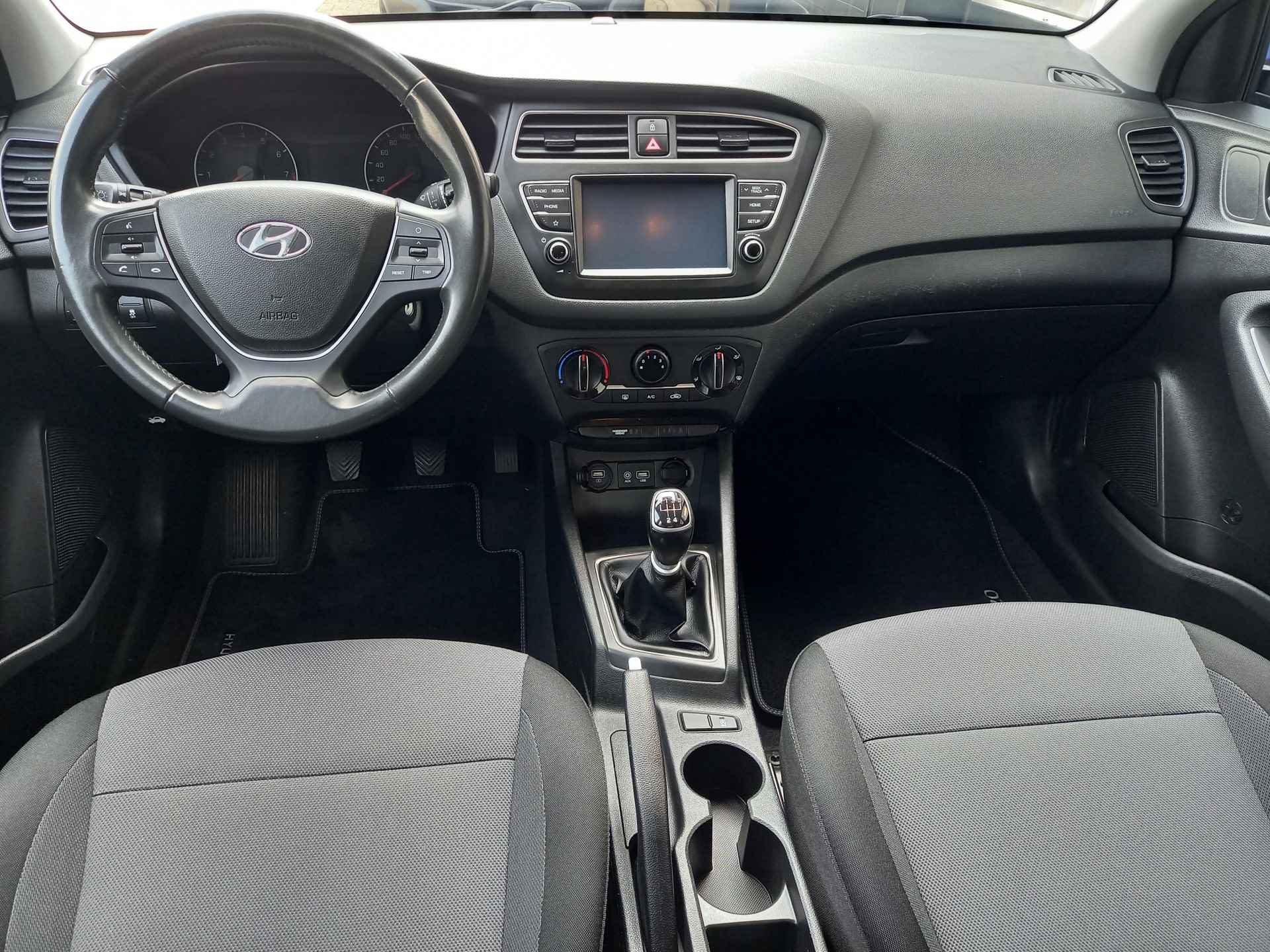 Hyundai i20 1.0 T-GDI Comfort | Camera | Apple Carplay - 6/35