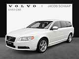 Volvo V70 1.6 T4 Momentum / bi-xenon koplampen / Trekhaak / 17" Velgen / Dakspoiler /