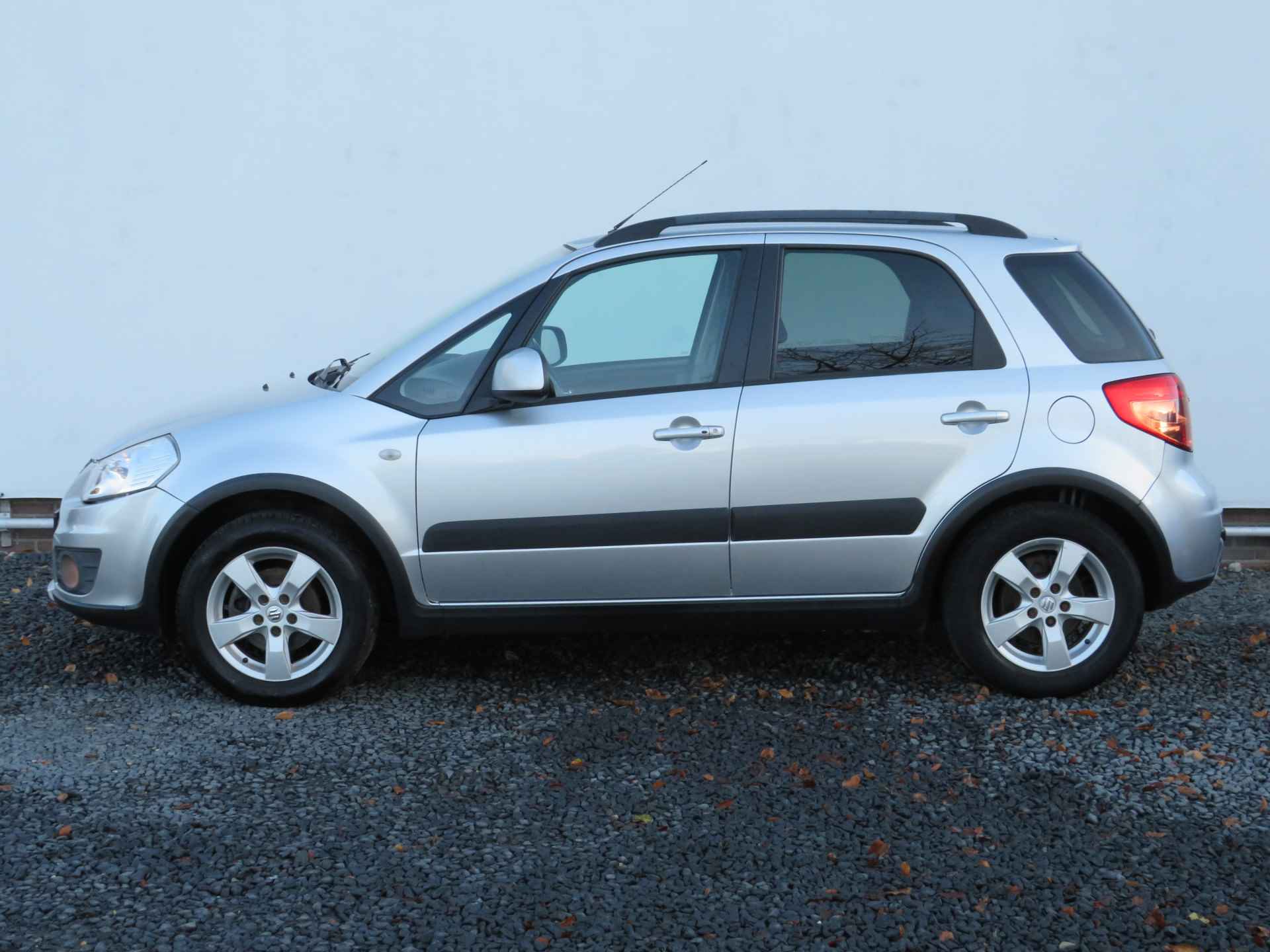 Suzuki SX4 1.6 Exclusive, Trekhaak, parkeersensoren, 2e Eig. Keyless en Middenarmsteun - 3/31