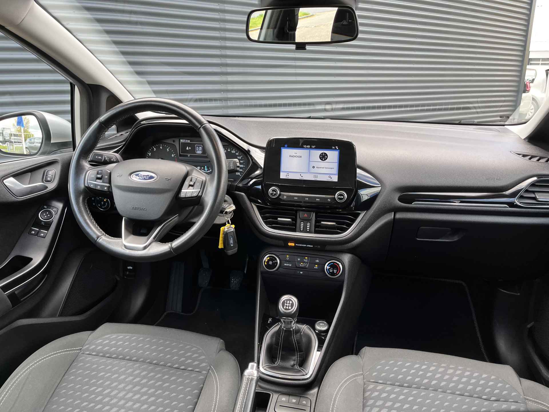 Ford Fiesta 1.1 Trend | Voorruitverwarming | Lichtmetalen Velgen | Apple Carplay - 14/34