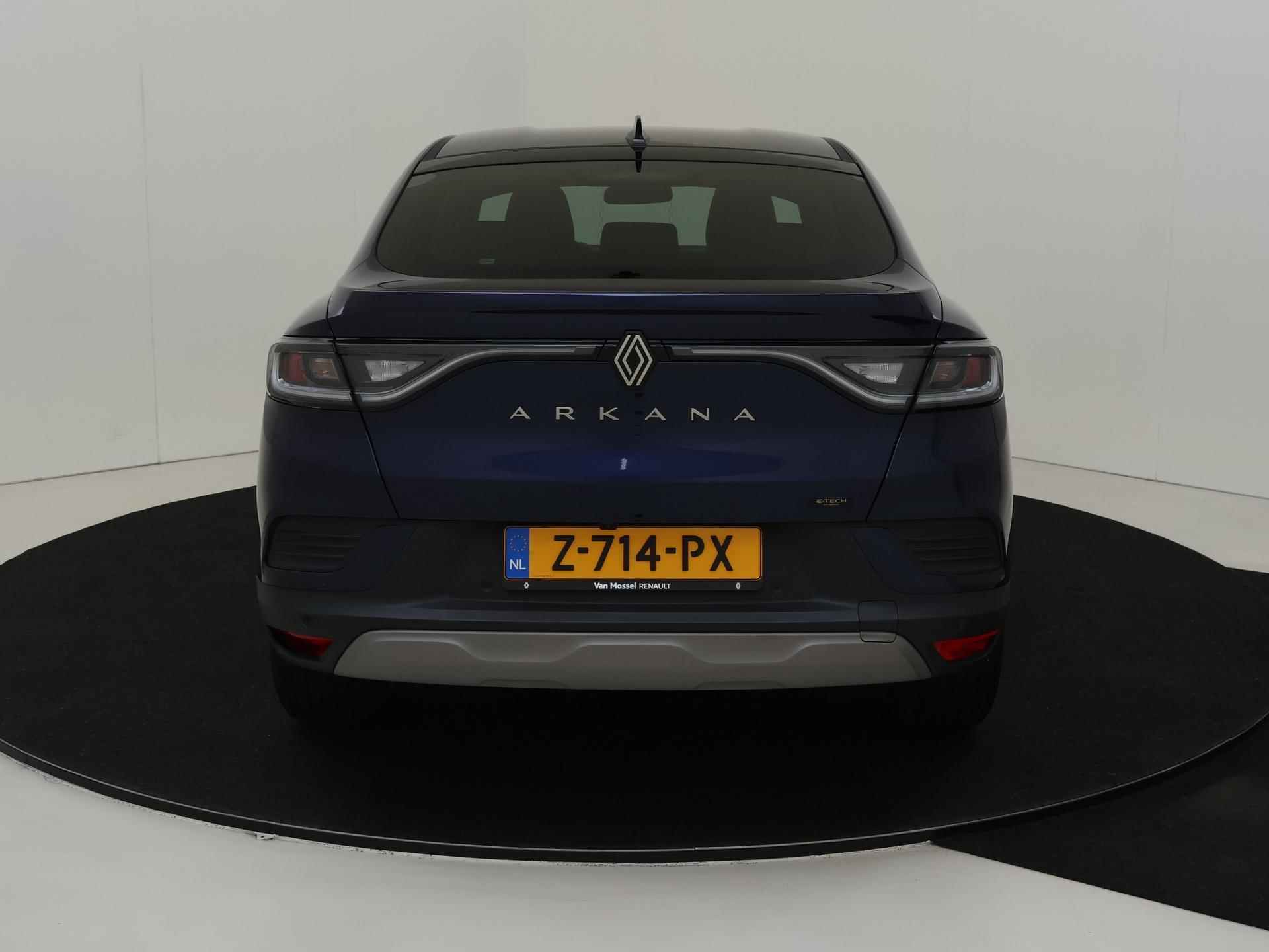 Renault Arkana 1.6 E-Tech hybrid 145 techno - 8/31