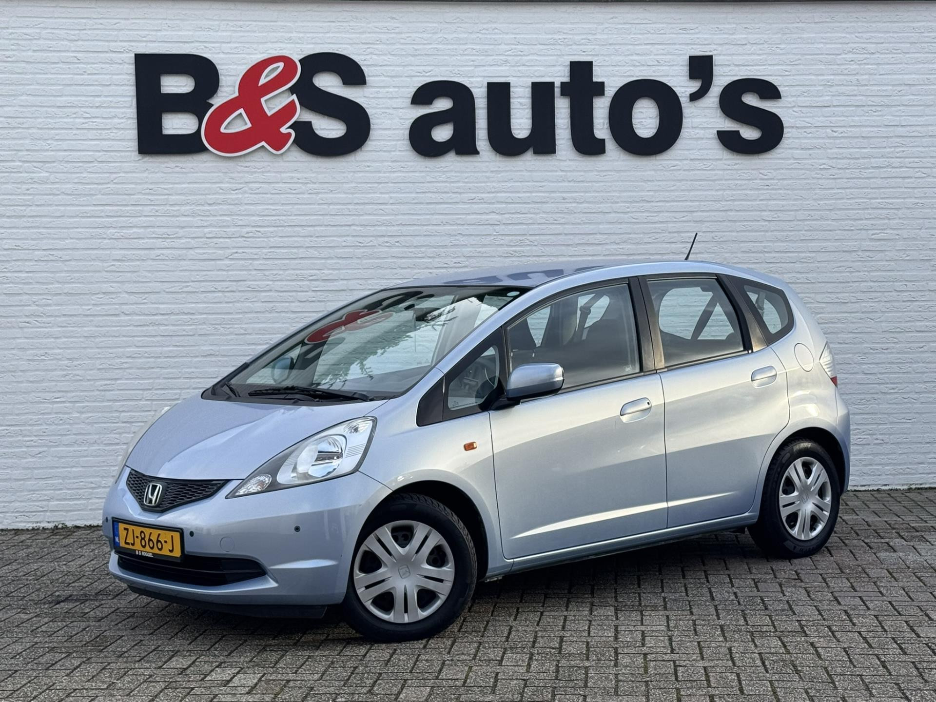 Honda Jazz 1.2 Trekhaak Pdc voor en achter Airco Nette auto 4 Seizoenen banden