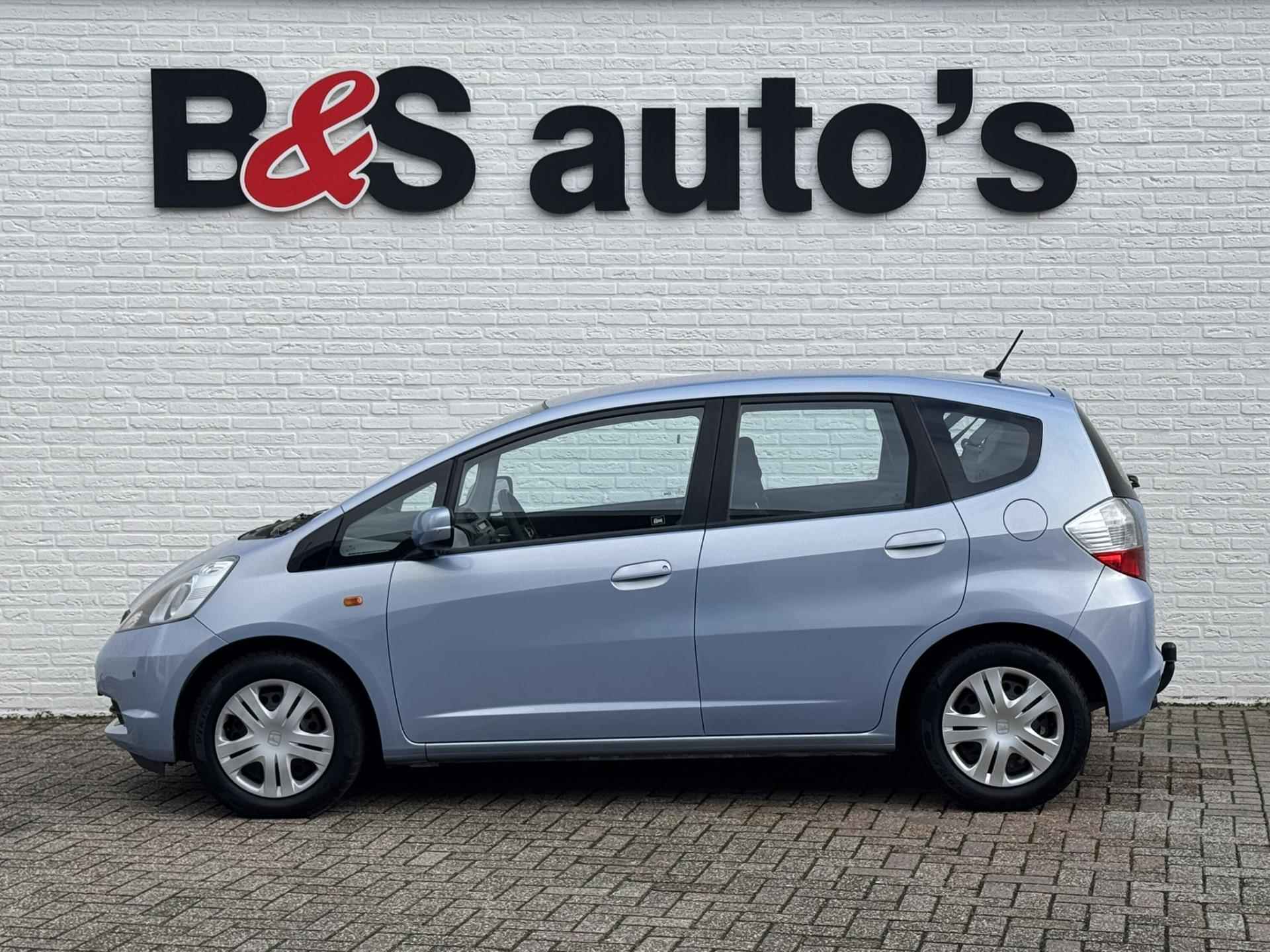 Honda Jazz 1.2 Trekhaak Pdc voor en achter Airco Nette auto 4 Seizoenen banden - 13/43