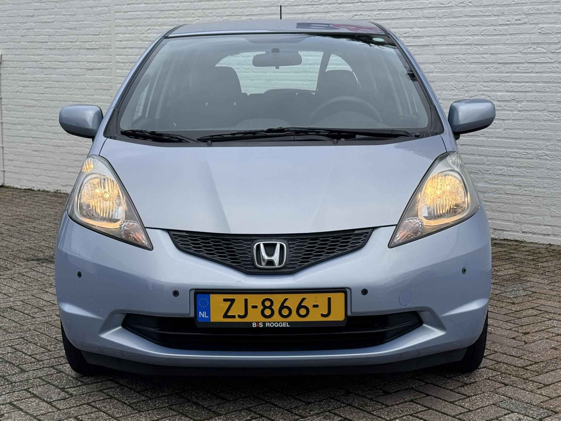 Honda Jazz 1.2 Trekhaak Pdc voor en achter Airco Nette auto 4 Seizoenen banden - 33/43