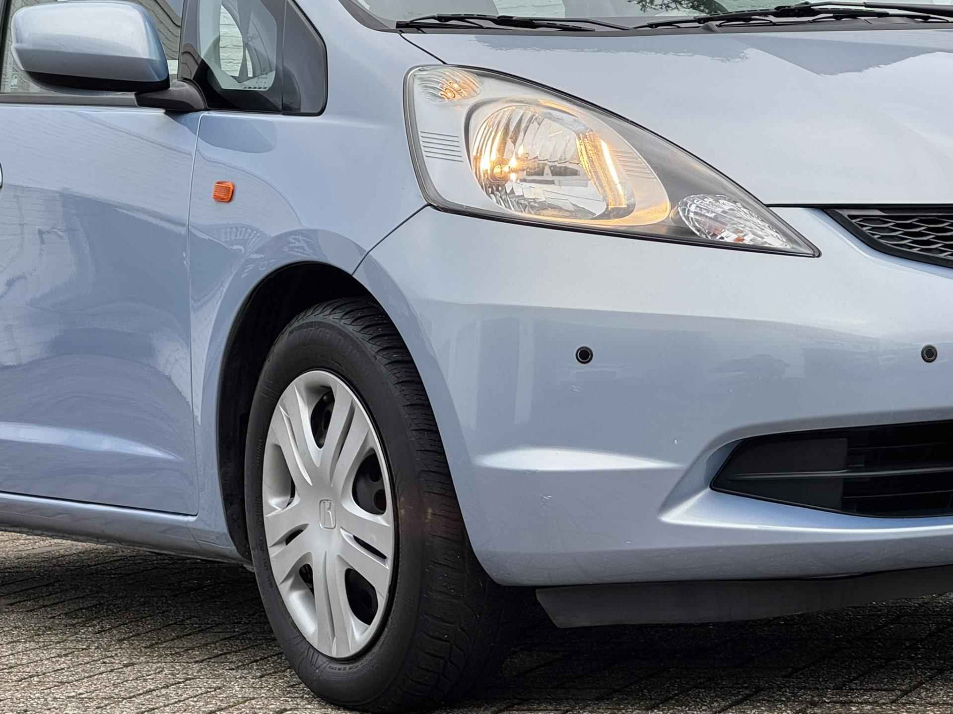 Honda Jazz 1.2 Trekhaak Pdc voor en achter Airco Nette auto 4 Seizoenen banden - 34/43