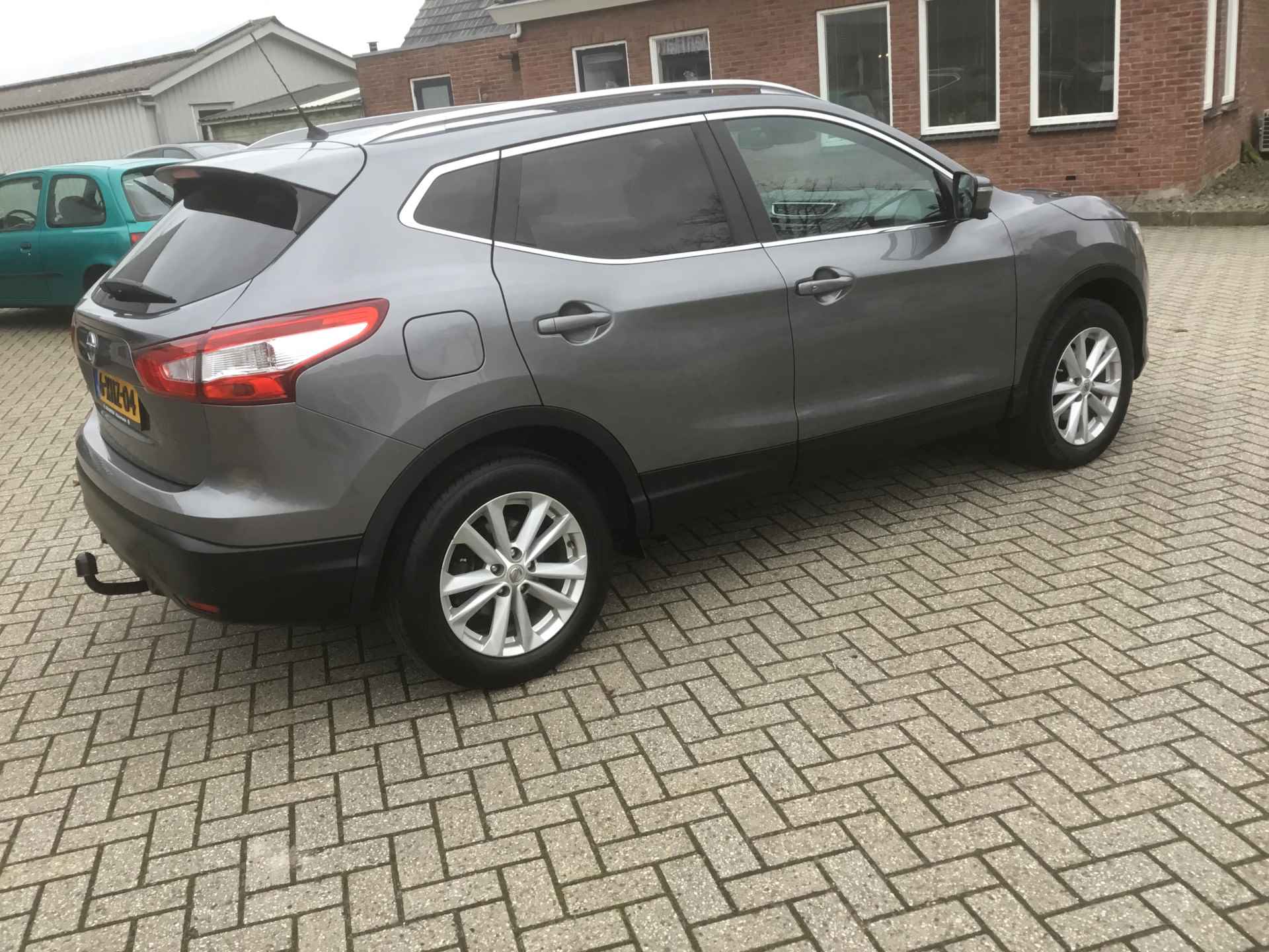 Nissan QASHQAI 1.2 DIG-T 115 Tekna+Panodak - 5/33