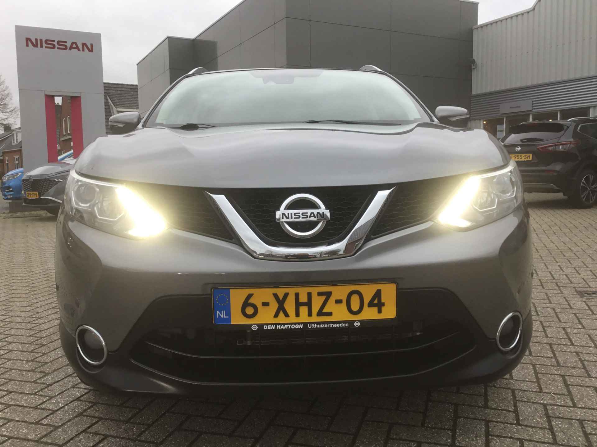 Nissan QASHQAI 1.2 DIG-T 115 Tekna+Panodak - 26/33