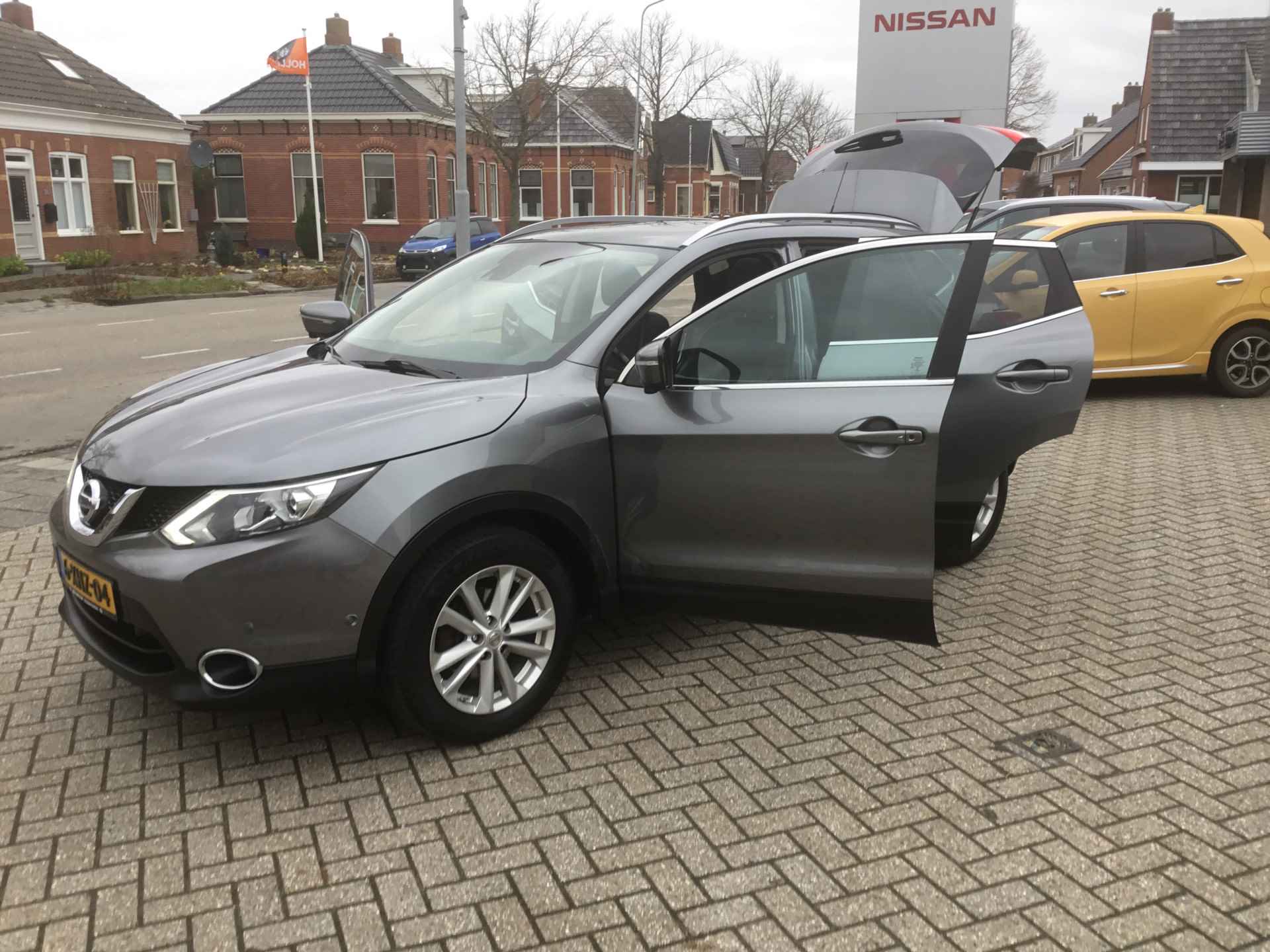 Nissan QASHQAI 1.2 DIG-T 115 Tekna+Panodak - 27/33