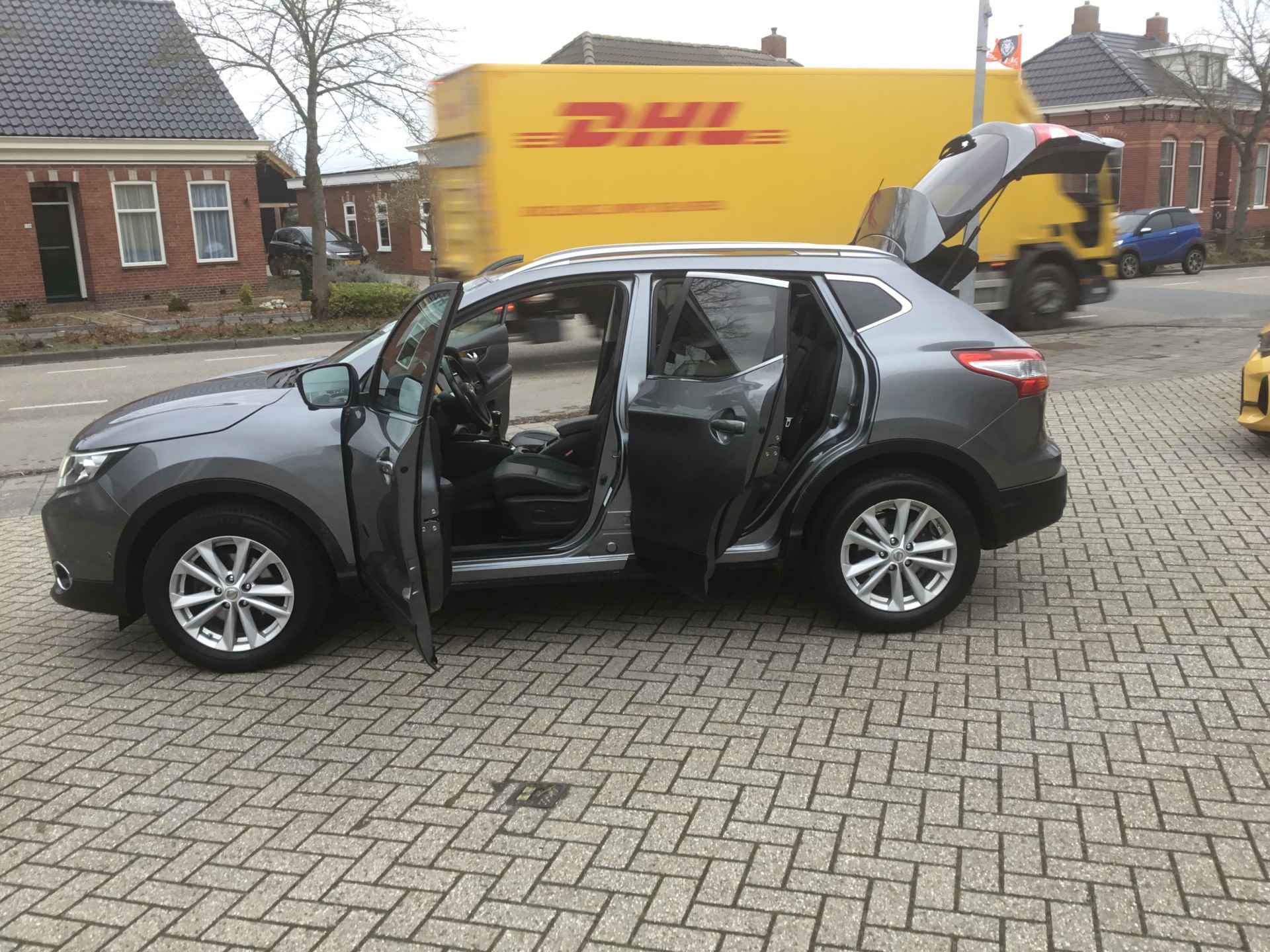 Nissan QASHQAI 1.2 DIG-T 115 Tekna+Panodak - 28/33