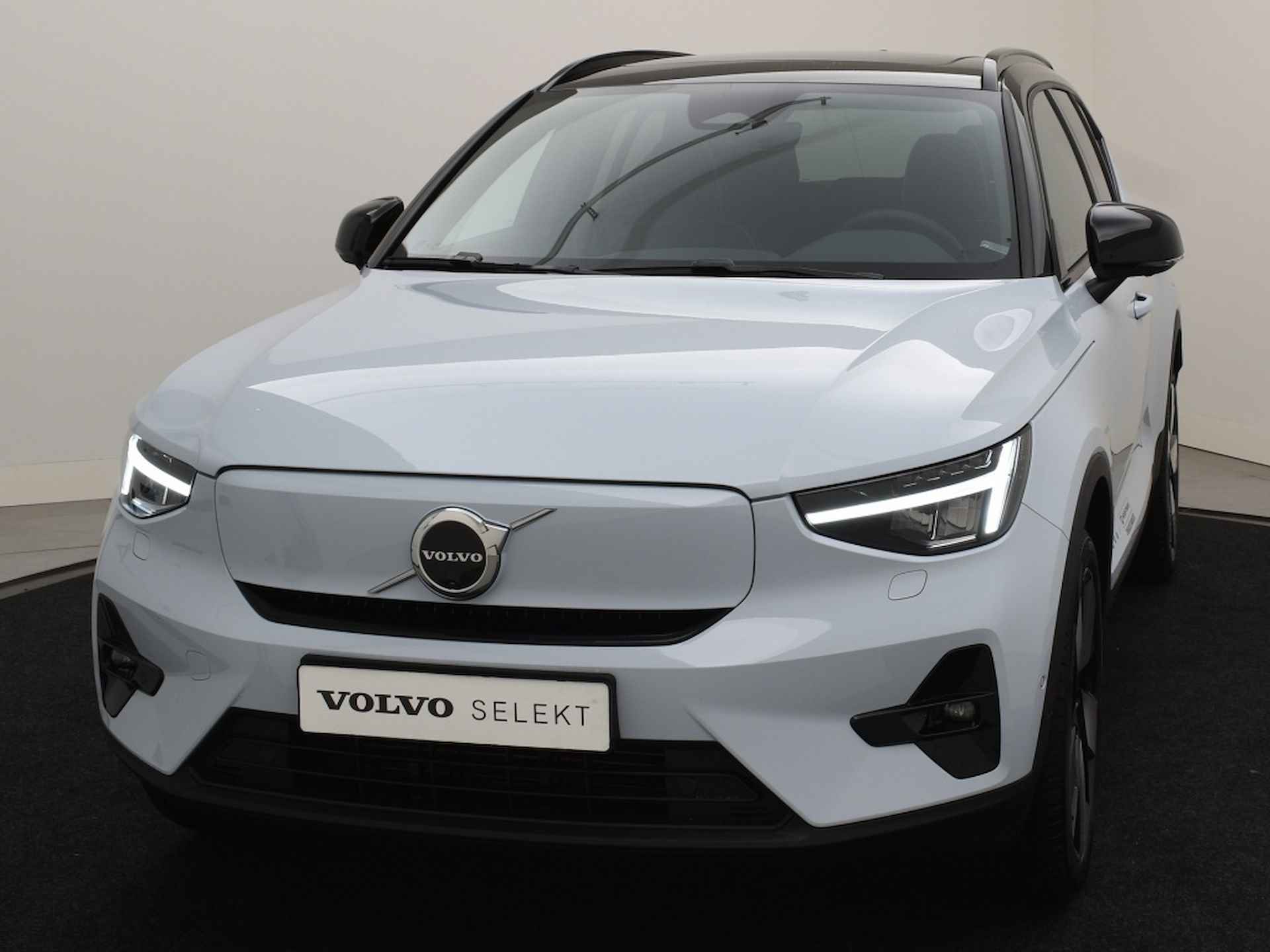 Volvo XC40 SINGLE MOTOR (EXTENDED) ULTIMATE DARK 20INCH GETINT GLAS HARMAN - 6/38