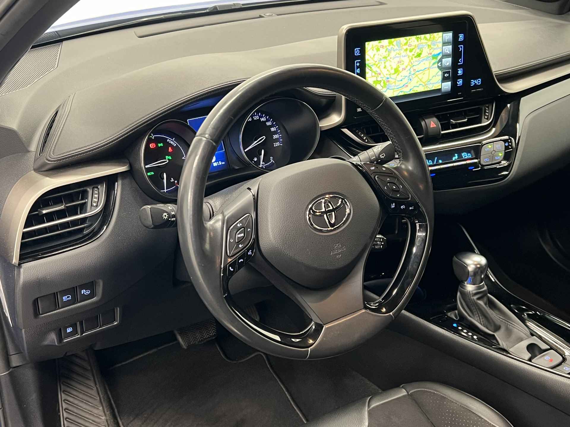 Toyota C-HR 1.8 Hybrid Executive | NAVIGATIE | STOELVERWARMING | JBL AUDIO | KEYLESS | - 2/42