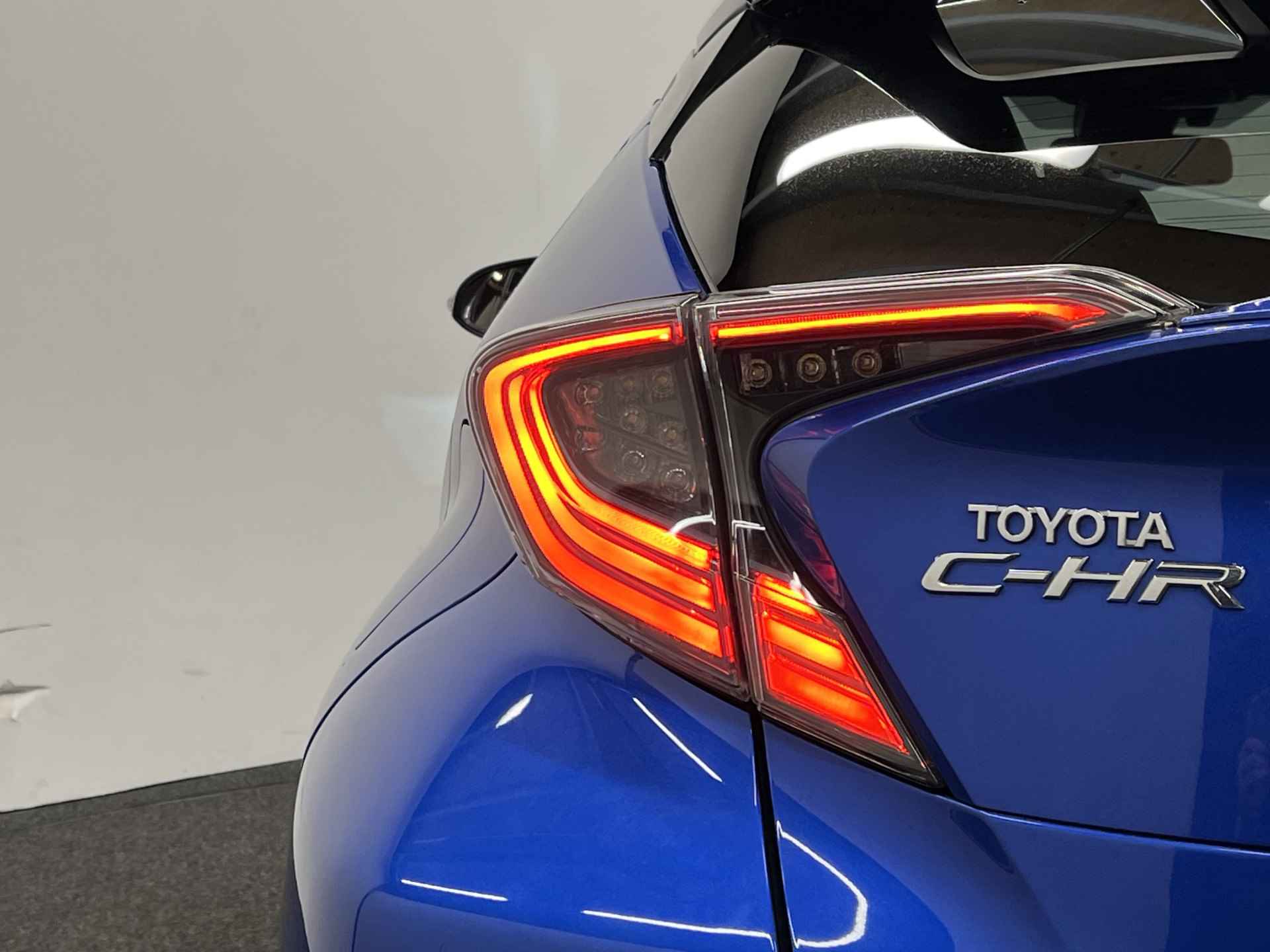Toyota C-HR 1.8 Hybrid Executive | NAVIGATIE | STOELVERWARMING | JBL AUDIO | KEYLESS | - 10/42