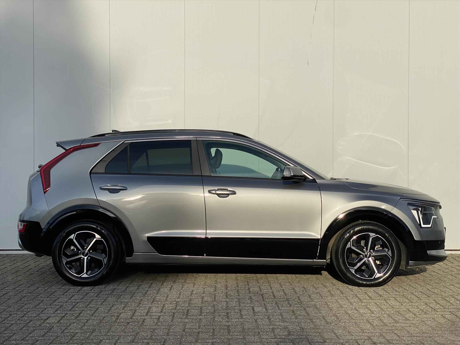 Kia Niro 1.6 GDi Hybrid 141pk DCT6 DynamicPlusLine | Navigatie | Adaptive Cruise | Head-up display | Panorama dak | - 6/47