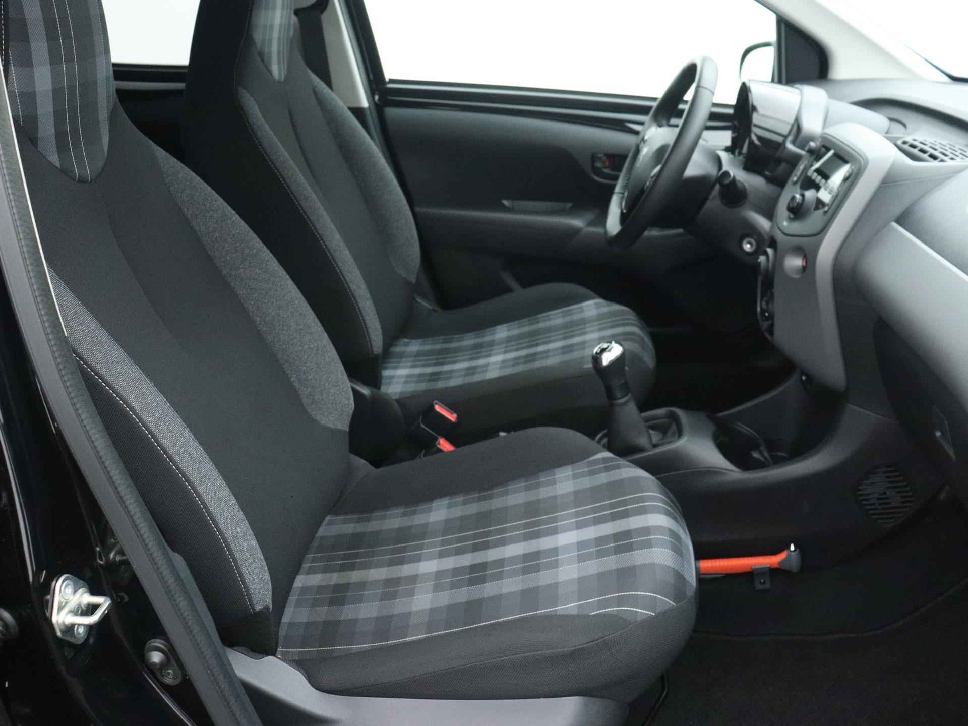 Peugeot 108 Active 72pk | Airco | Mistlampen Voor | Bluetooth | Lederen Stuur | Buitenspiegels Elektrisch Verstel- En Verwarmbaar - 20/31