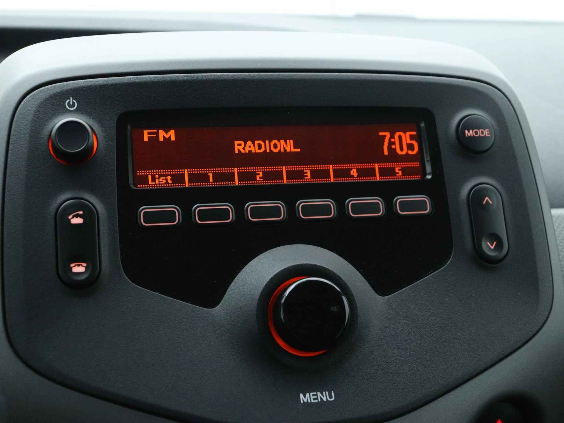 Peugeot 108 Active 72pk | Airco | Mistlampen Voor | Bluetooth | Lederen Stuur | Buitenspiegels Elektrisch Verstel- En Verwarmbaar - 27/31