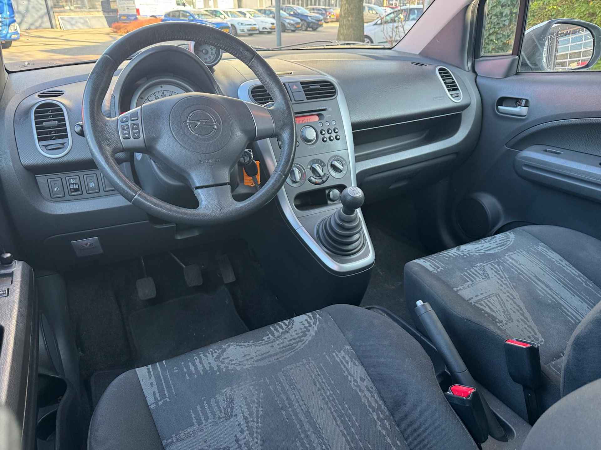 Opel Agila 1.2 Edition Airco | Elektrische ramen | Hoge instap | 6 maanden Bovag garantie! - 28/29