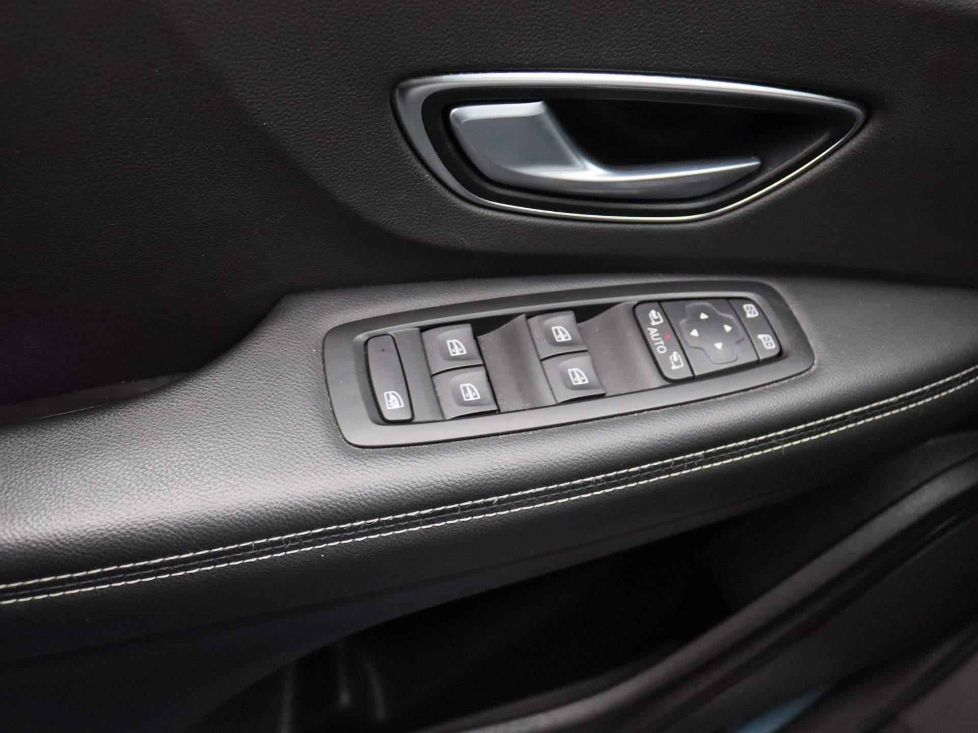 Renault Scénic 1.2 TCe Intens | Navigatie| Apple CarPlay/Android auto | parkeersensoren voor+achter + camera - 20/25