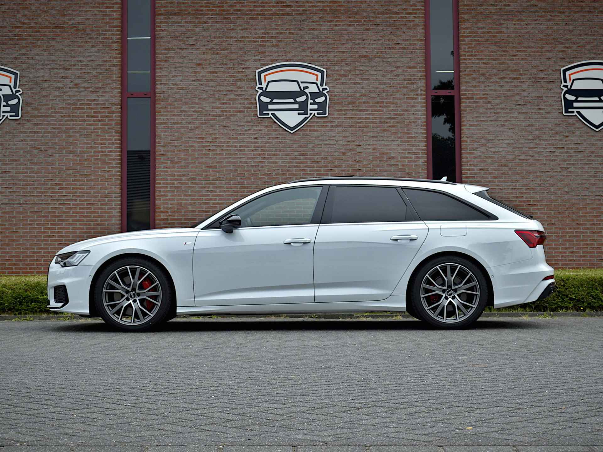 Audi A6 Avant 55 TFSIe Quattro Pro Line S Competition - 3/25