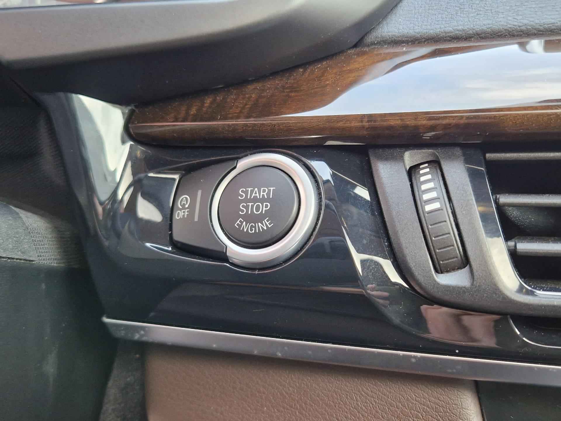 BMW X5 XDrive30d High Executive Panorama-dak Elektrische Sportstoel + Geheugen Trekhaak 3500 Kg Camera WLAN Draadloos laden Alarm3 - 31/37