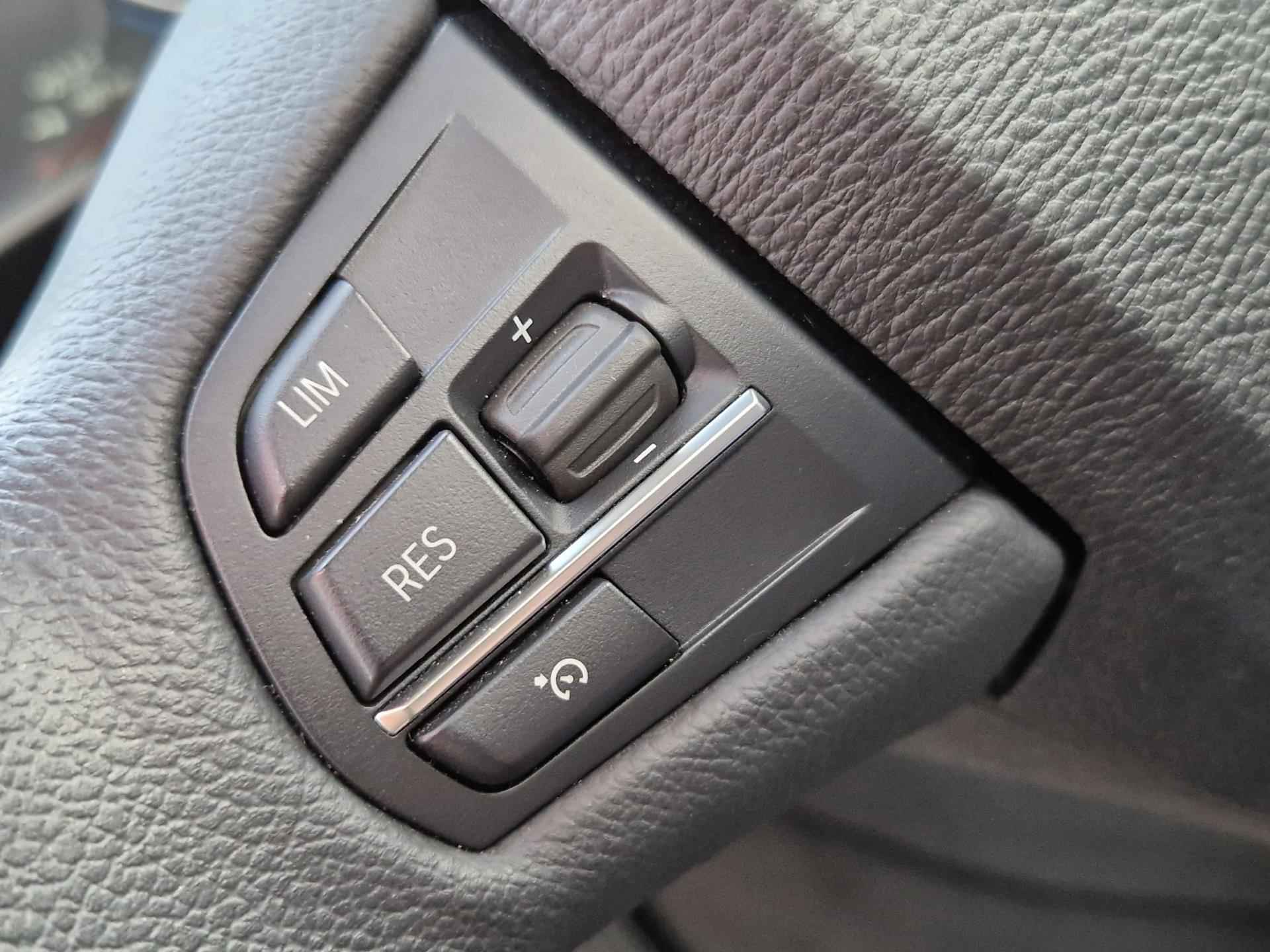 BMW X5 XDrive30d High Executive Panorama-dak Elektrische Sportstoel + Geheugen Trekhaak 3500 Kg Camera WLAN Draadloos laden Alarm3 - 32/37