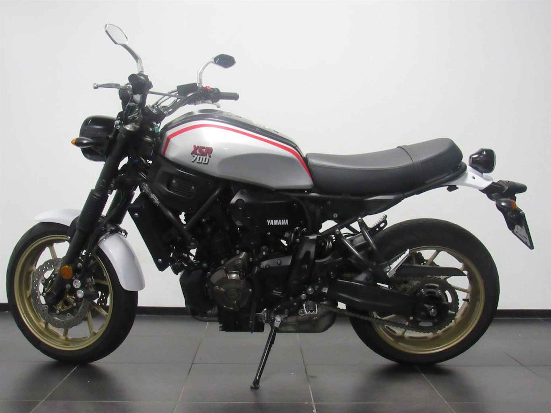 Yamaha XSR 700 XTRIBUTE - 4/14