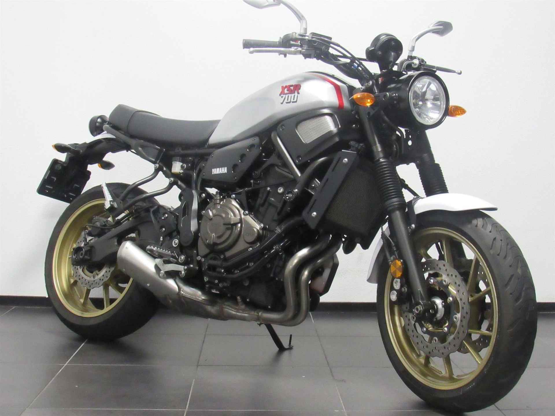 Yamaha XSR 700 XTRIBUTE - 2020 - 2/14