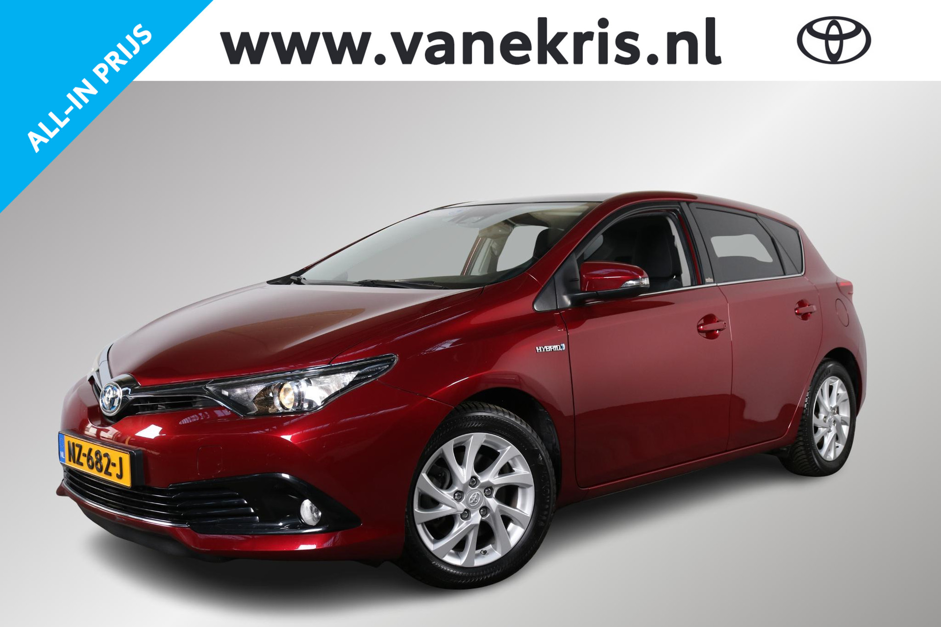 Toyota Auris 1.8 Hybrid Volcano Edition, Pano-dak, Trekhaak , Navi, DAB radio, NL Auto