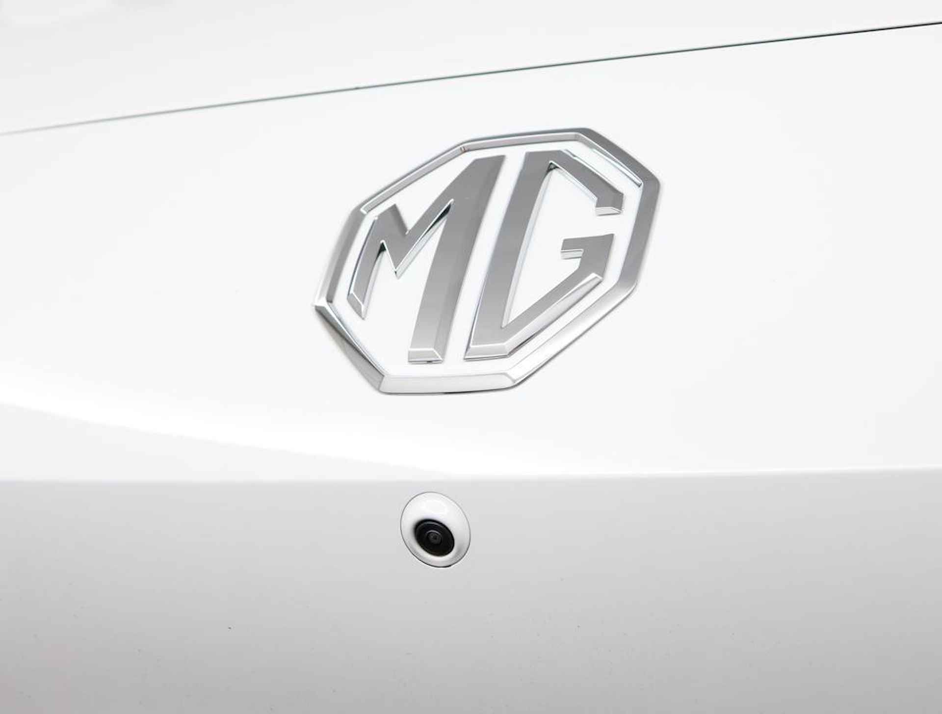 MG 4 Trophy Extended Range 77 kWh € 2000,= subsidie mogelijk | 520 km WLTP | - 35/50