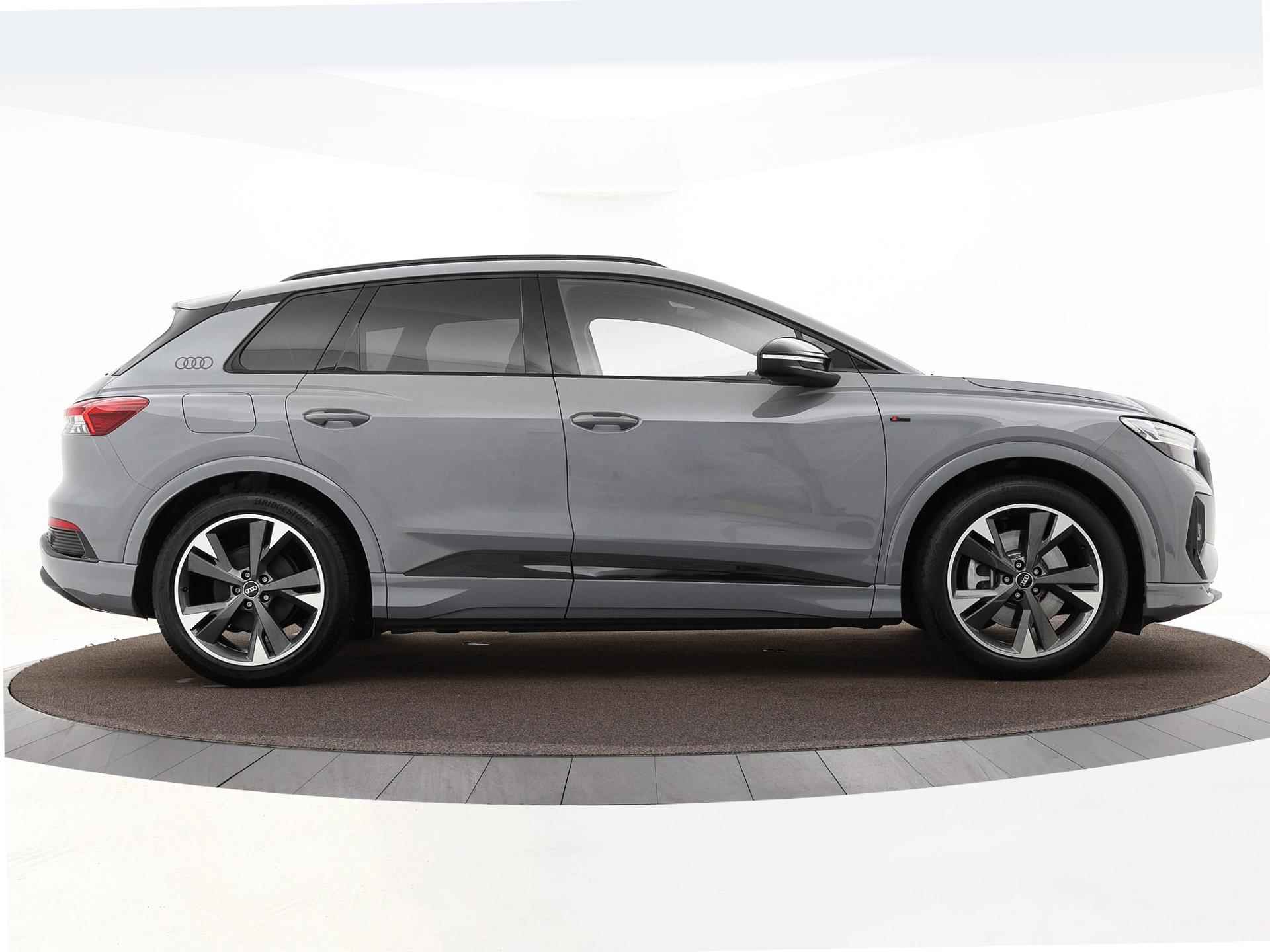 Audi Q4 e-tron 40 S edition 204pk 77 kWh | ACC | Head-Up | Keyless | Elek. Achterklep | Camera | S-Line | 20'' Inch | 12 maanden BOVAG Garantie - 21/29