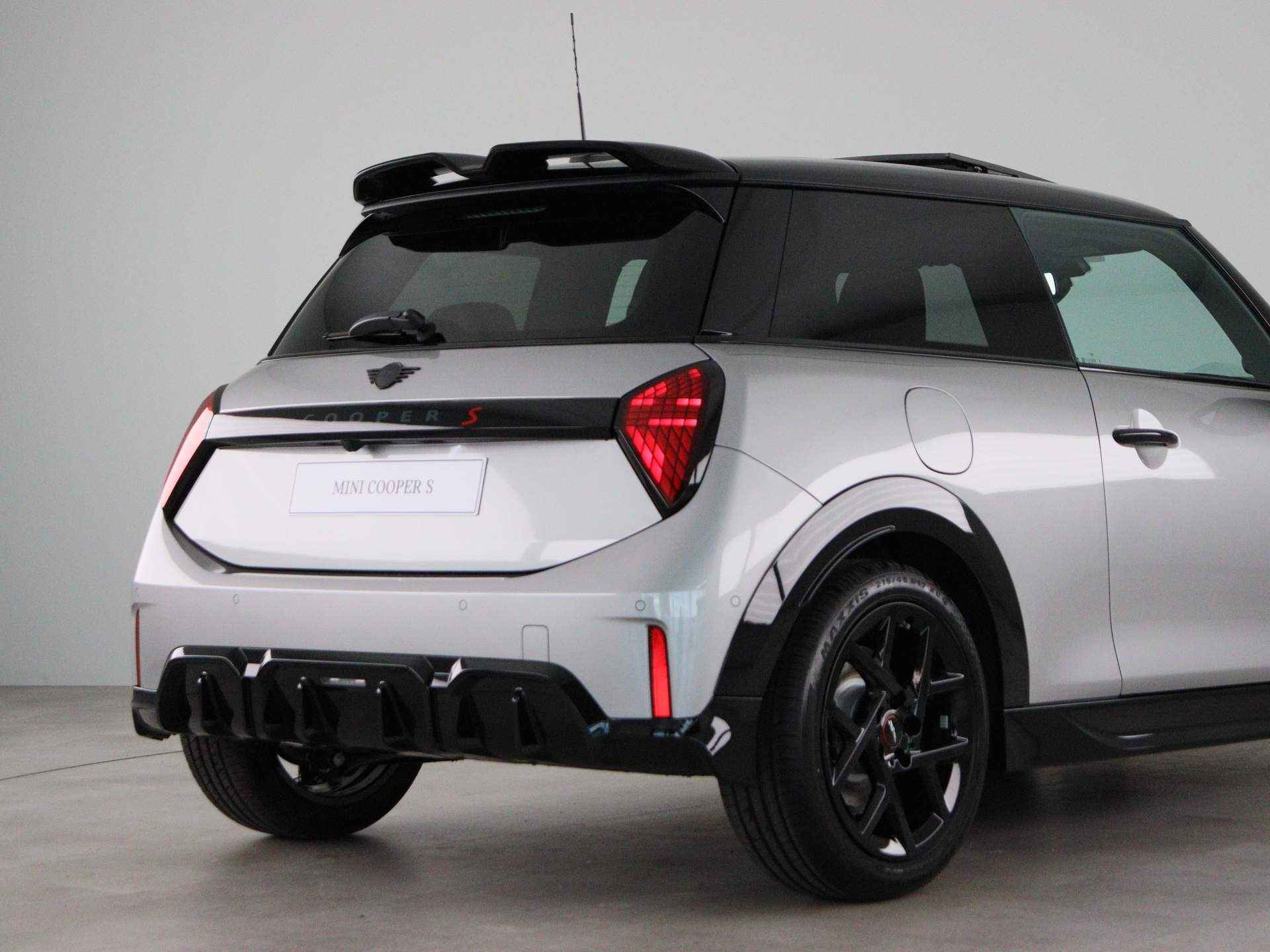 MINI Cooper S John Cooper Works Pakket XL PRIVATE LEASE EUR 671,- (48 mnd/10.000 km) - 21/27