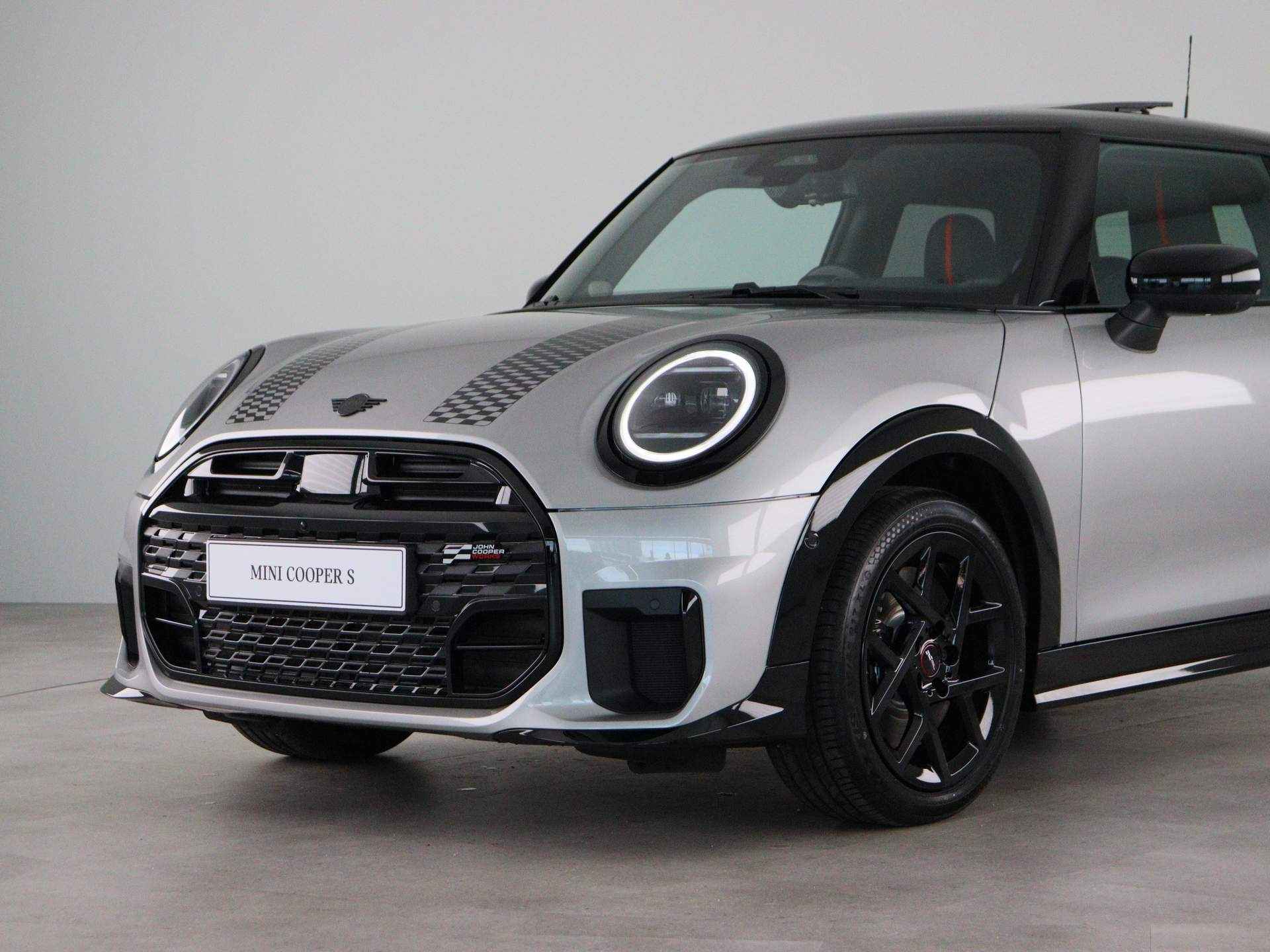 MINI Cooper S John Cooper Works Pakket XL PRIVATE LEASE EUR 671,- (48 mnd/10.000 km) - 22/27