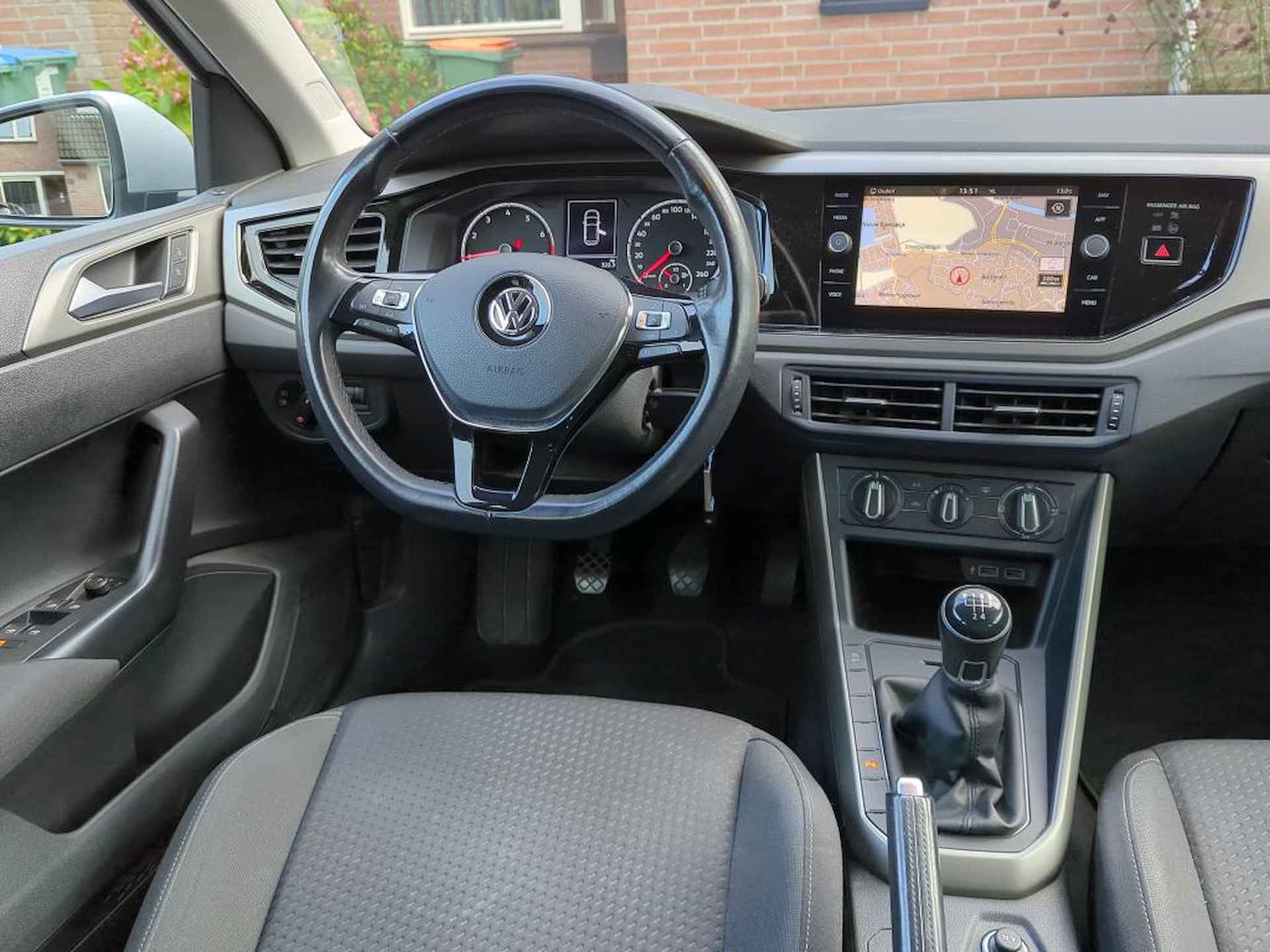 Volkswagen Polo 1.0 TSI 95PK Comfortline / Parkeersensoren V+A / Alarmsysteen / Adaptive Cruise Control / Alarmsysteen - 7/15