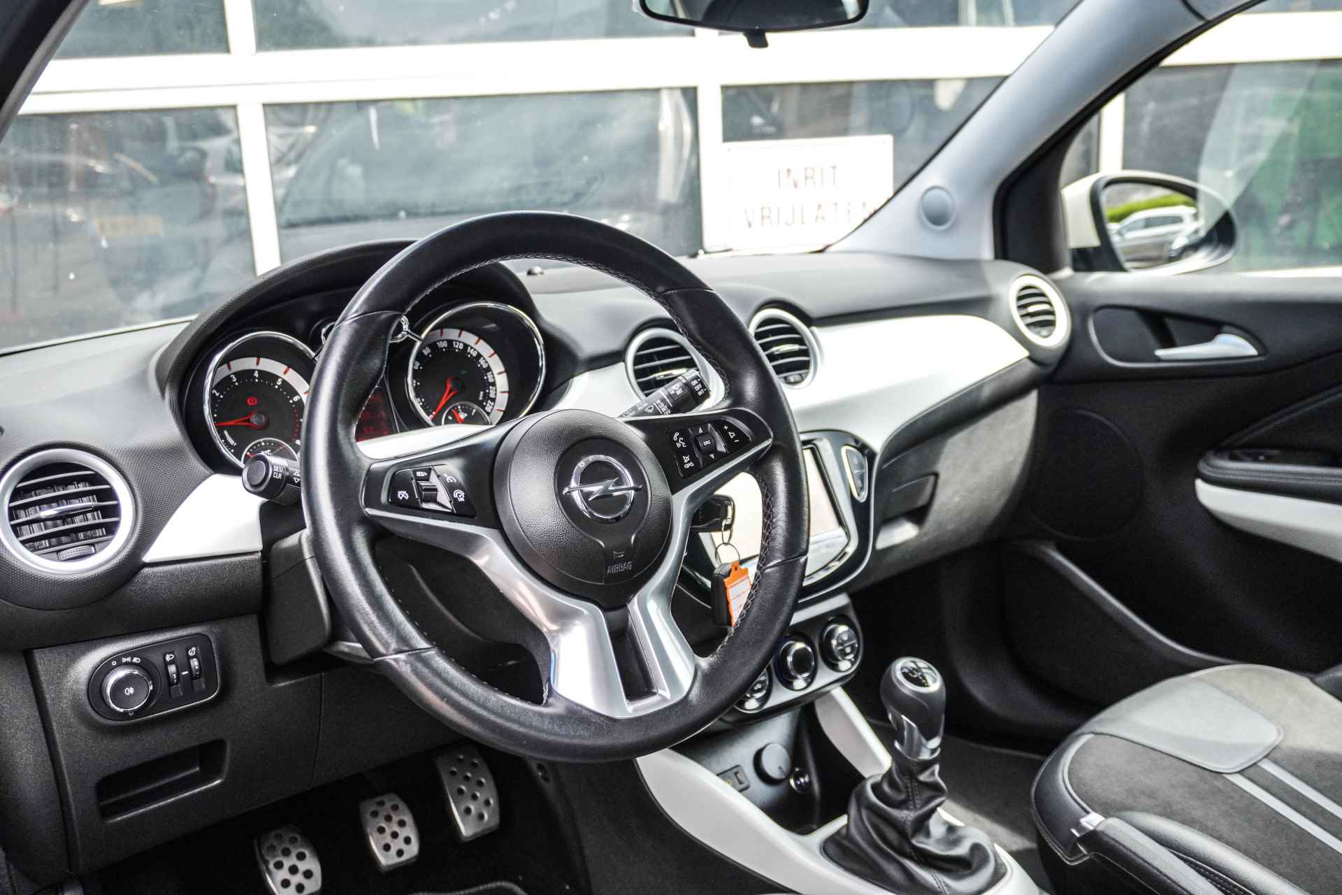 Opel ADAM 1.0 Turbo Rocks | Ingebouwde Fietsendrager | Cruise Control | Rijklaar + 12 Maand BOVAG Garantie - 13/29