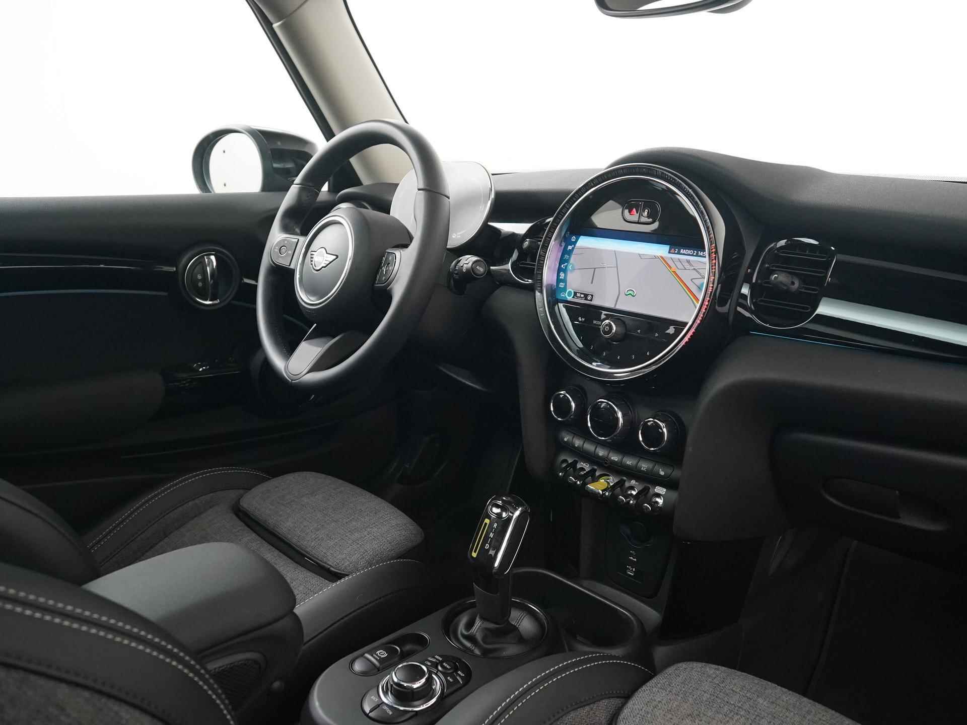 Mini Mini Electric Camden Edition | Panoramadak | Carplay | Camera | Zondag Open! - 2/40