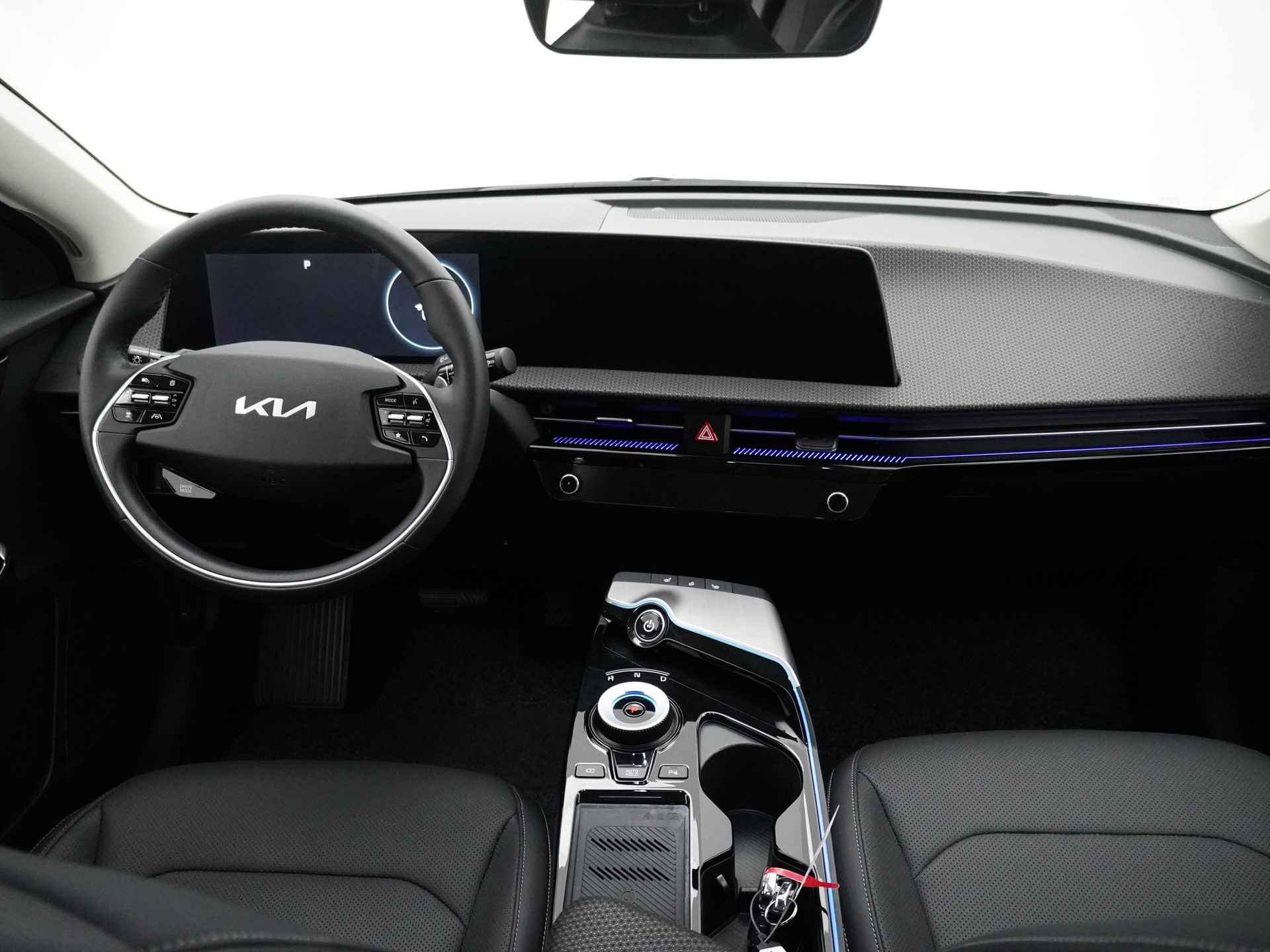 Kia Ev6 Plus 77 kWh RWD 229PK - Navigatie - Climate Control - Adaptief Cruise Control - Android/ Apple CarPlay -   Stoel/Stuur Verwarming - Fabrieksgarantie tot 09-2029 - 37/53