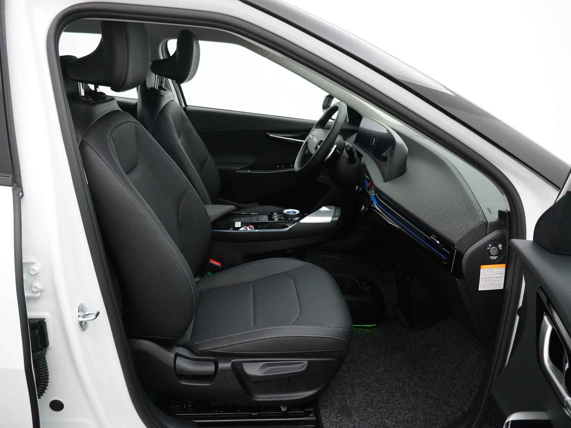 Kia Ev6 Plus 77 kWh RWD 229PK - Navigatie - Climate Control - Adaptief Cruise Control - Android/ Apple CarPlay -   Stoel/Stuur Verwarming - Fabrieksgarantie tot 09-2029 - 42/53