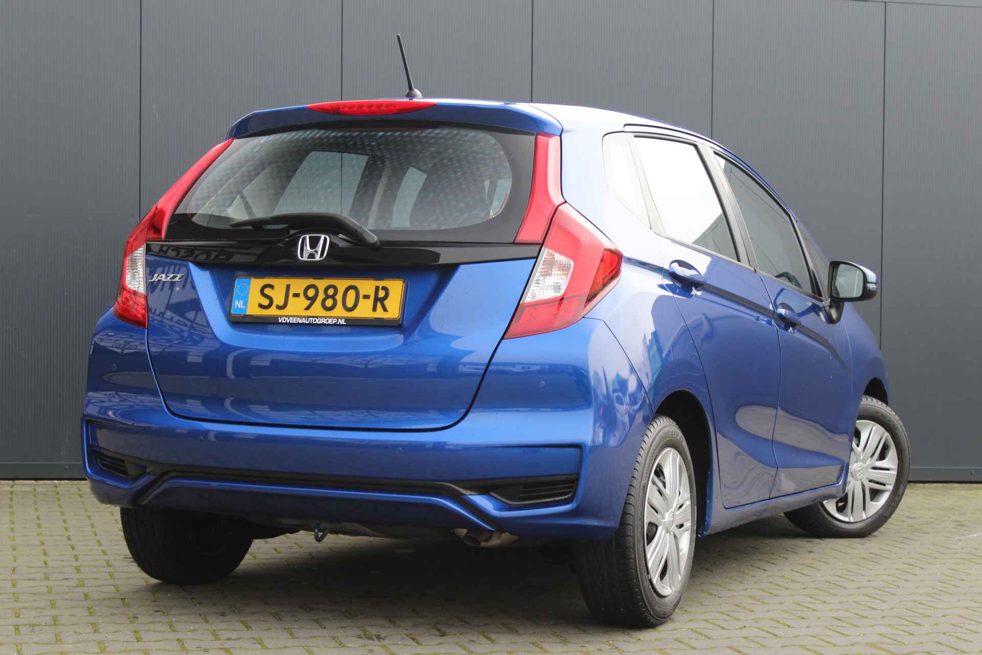 Honda Jazz 1.3 i-VTEC Trend Automaat | incl. 12 maanden garantie | Cruise control | Airco |  Parkeersensoren | Stoelverwarming | Dealer onderhouden | 1ste eigenaar ! | - 3/41