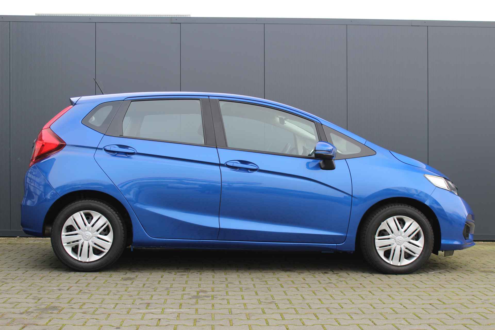 Honda Jazz 1.3 i-VTEC Trend Automaat | incl. 12 maanden garantie | Cruise control | Airco |  Parkeersensoren | Stoelverwarming | Dealer onderhouden | 1ste eigenaar ! | - 27/41