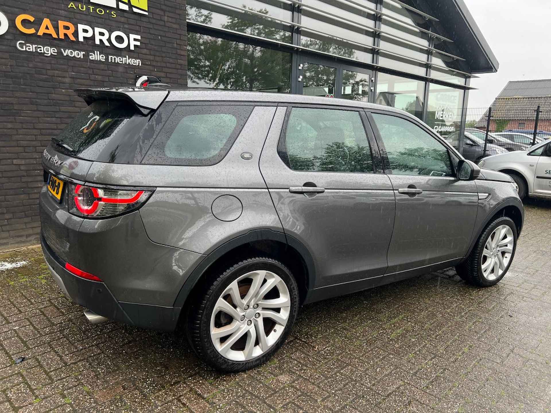 LAND ROVER Discovery 2.0 TD4 HSE LUXURY - 4/36