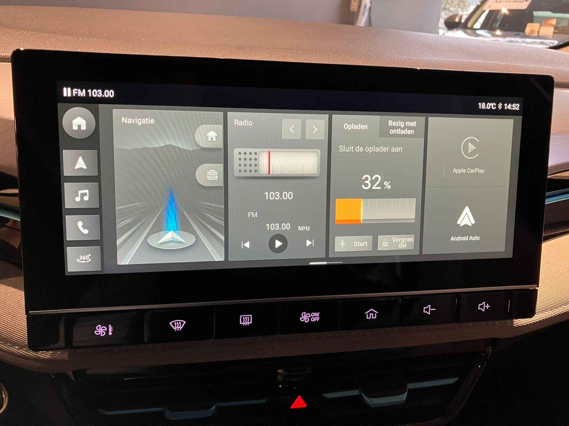 MG 5 Long Range Luxury 61 kWh | EX DEMO | Navi | Led Koplampen | 360 Camera | Apple CarPlay | Getint Glas | - 16/18