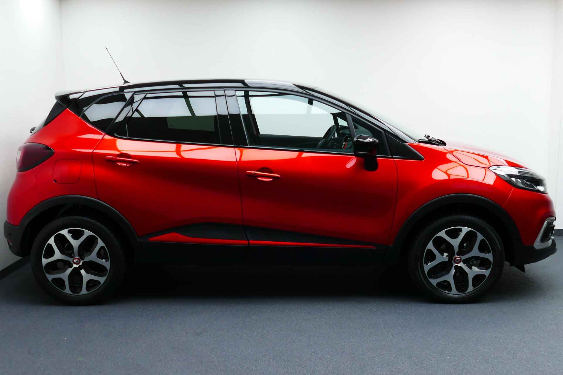 Renault Captur 0.9 TCe Intens 1-Eig. R-Link, Camera, Navi, Clima, Cruise, Led Koplampen, Haak 1200kg - 9/41