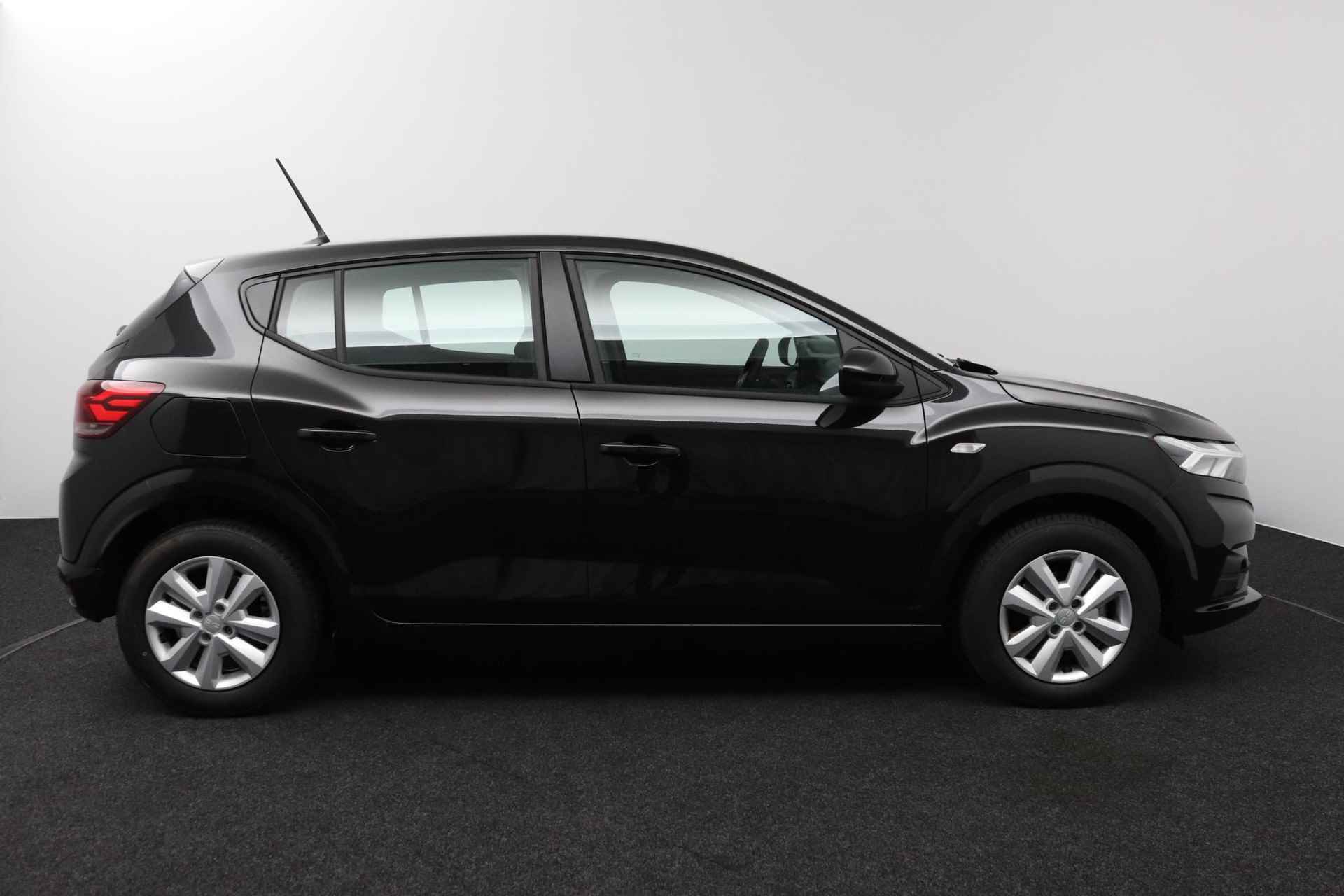 Dacia Sandero 1.0 TCe 100 ECO-G Expression - 7/41