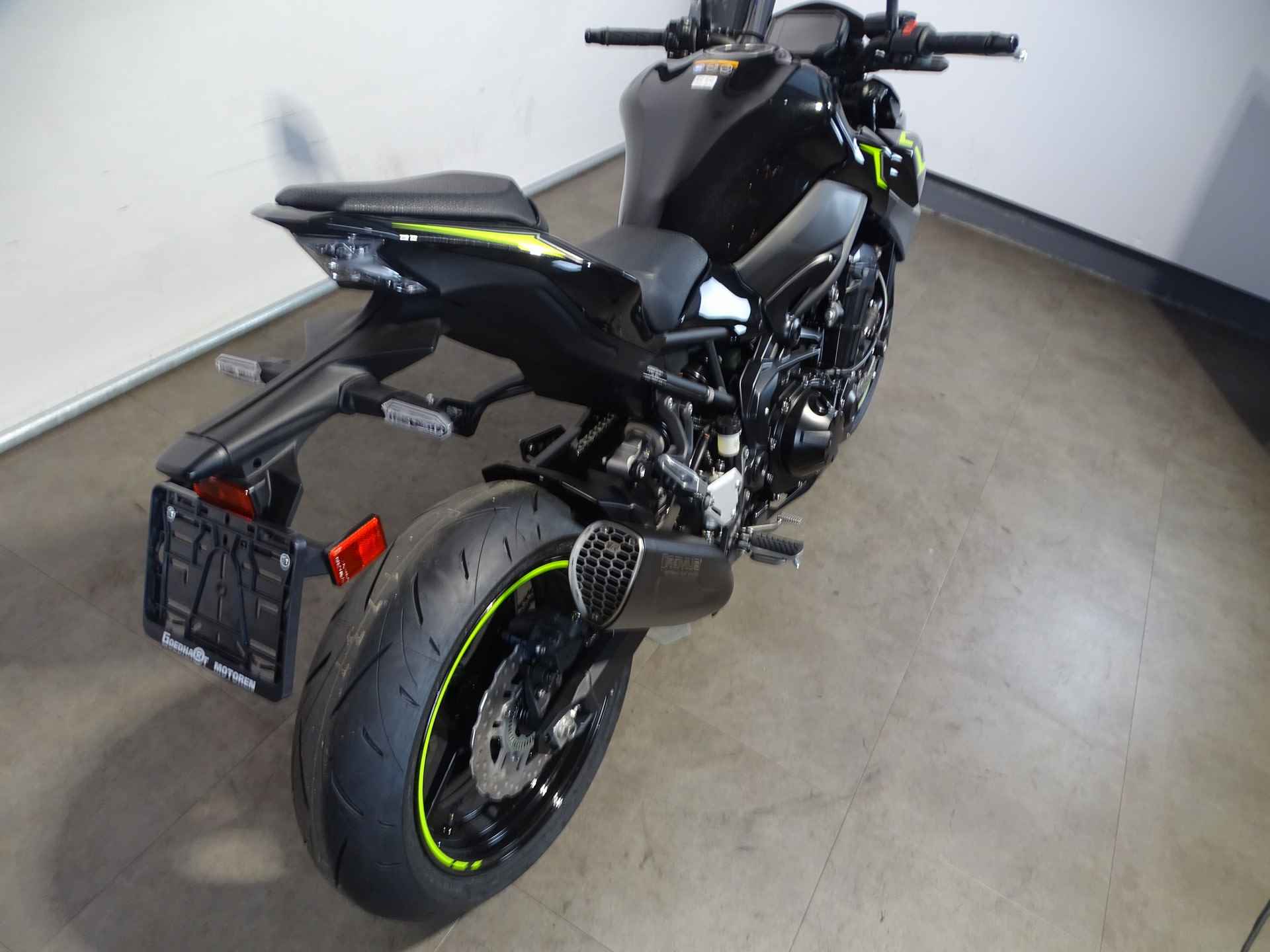 Kawasaki Z 900 - 3/9