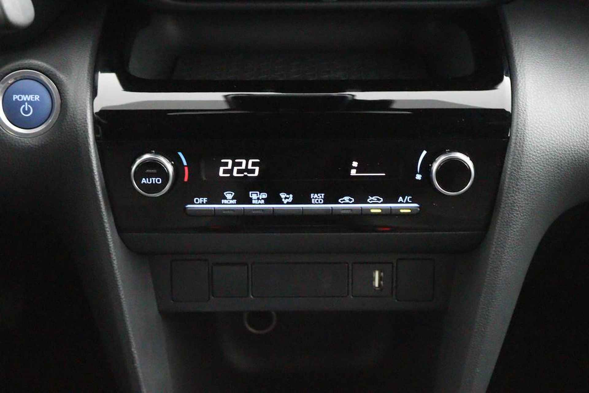 Toyota Yaris Cross 1.5 Hybrid Dynamic | Navigatie | Climate control | Keyless | Parkeercamera | - 7/43